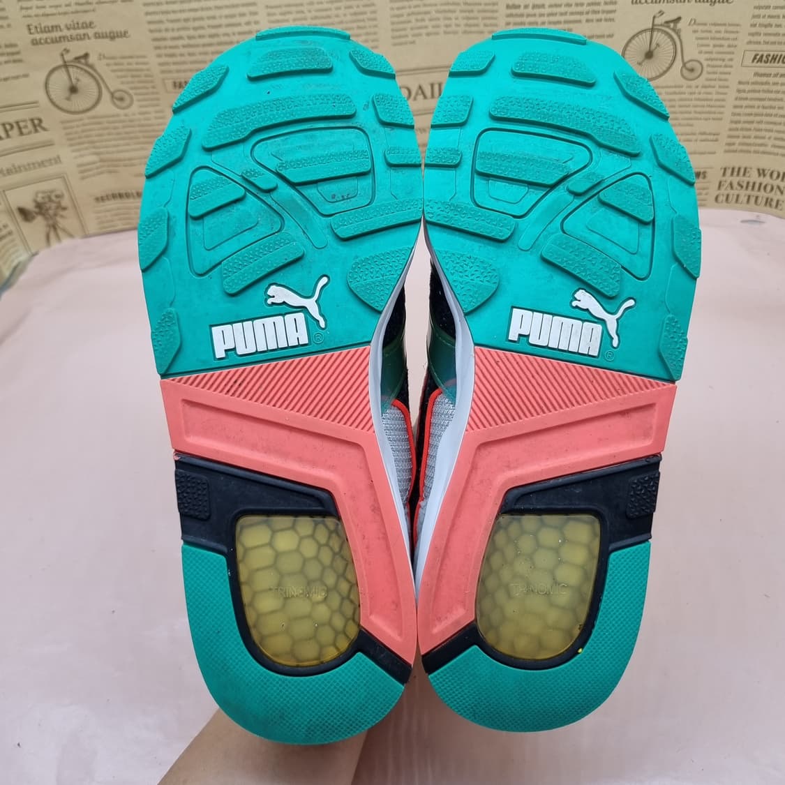 푸마 트리노믹 플러스 운동화250  상품이미지3