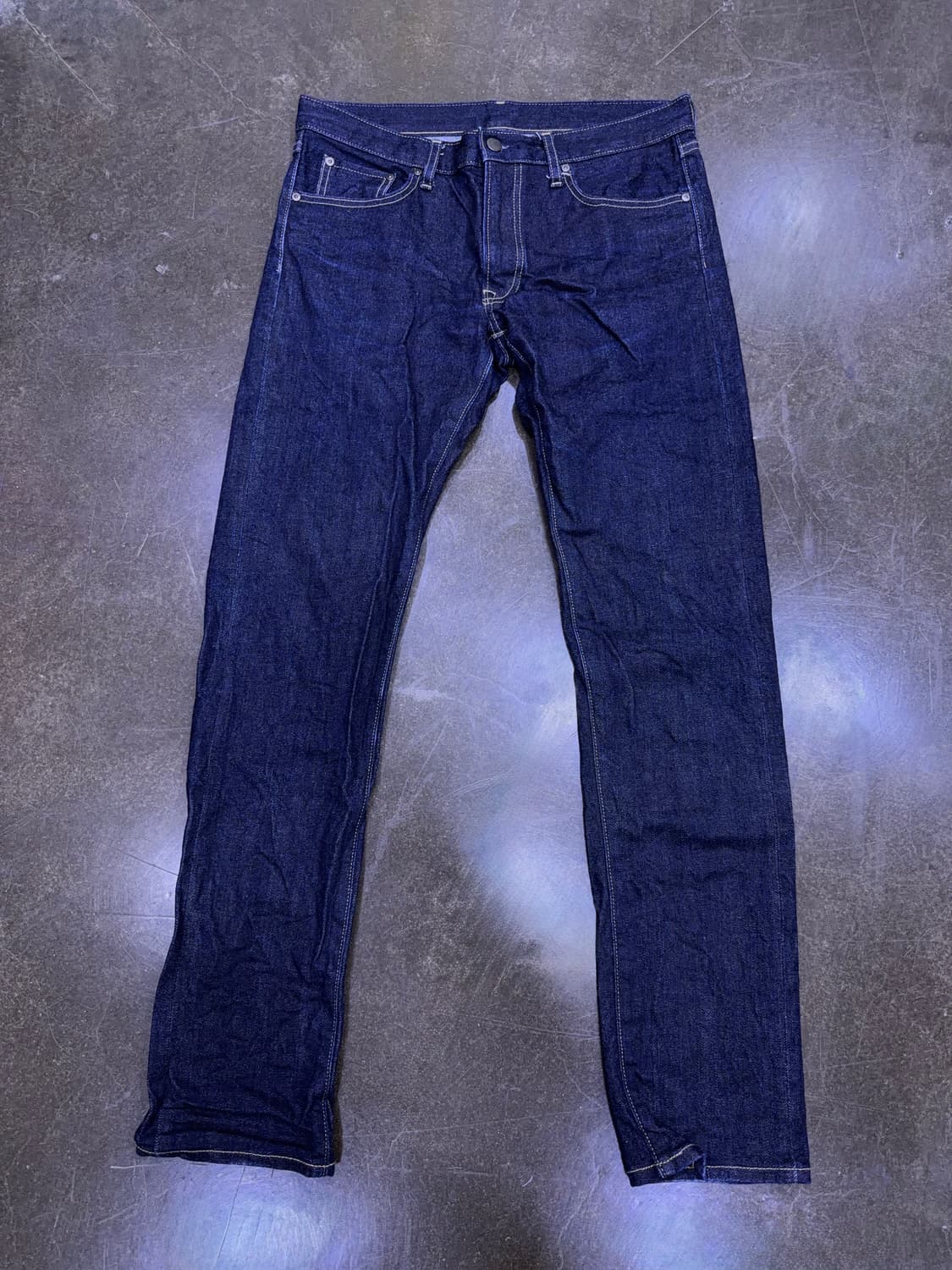 유니클로 슬림 스트레이트핏 셀비지 데님팬츠 딥인디고 32 상품이미지1