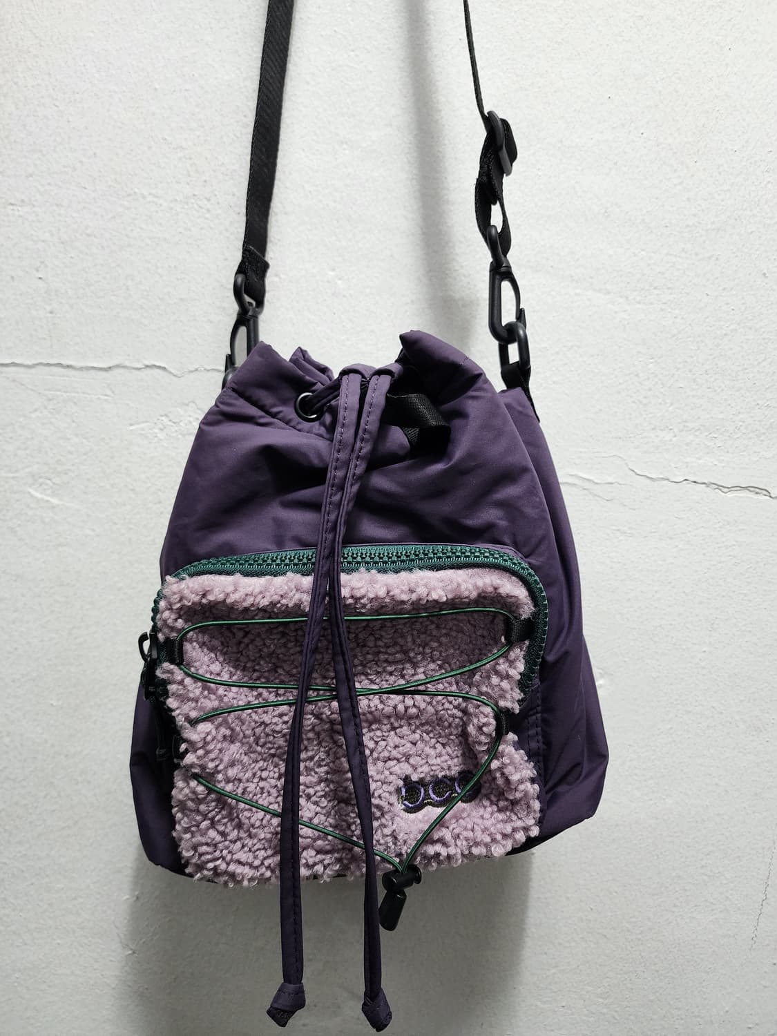 블랙야크 BCC 퍼프 크로스백 상품이미지1