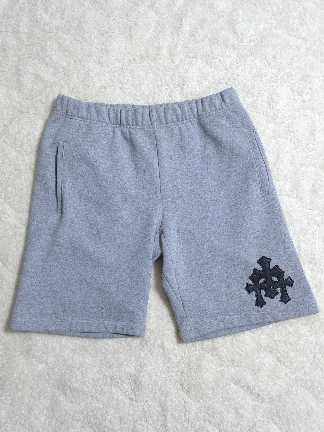 [XL] 크롬하츠 레더패치 페이퍼잼 스웻쇼츠 반바지 그레이 상품이미지2