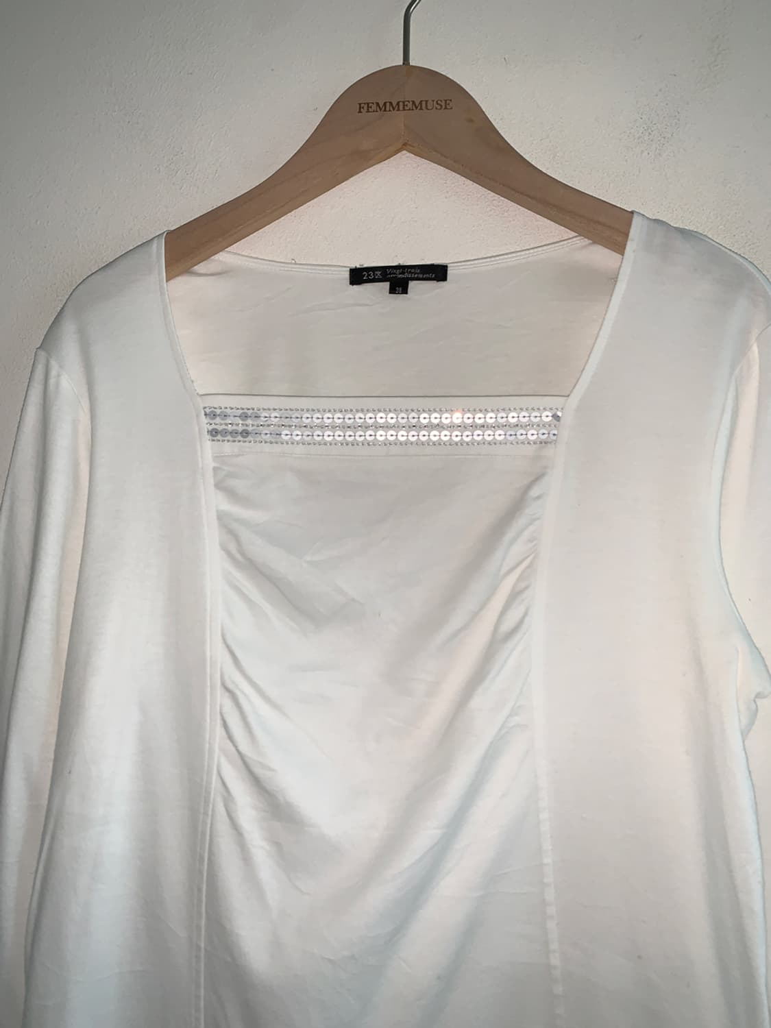 Pearl Neck Sleeve T 상품이미지2