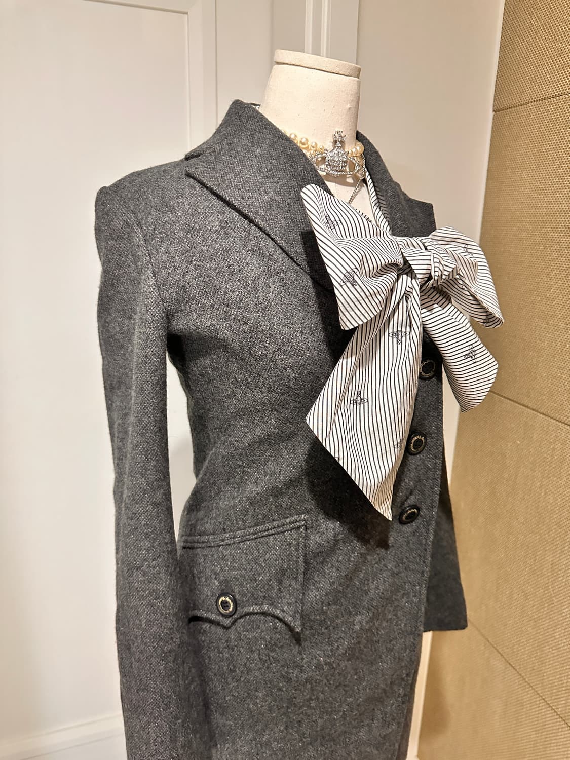 비비안웨스트우드 앵글로매니아울코트 상품이미지4