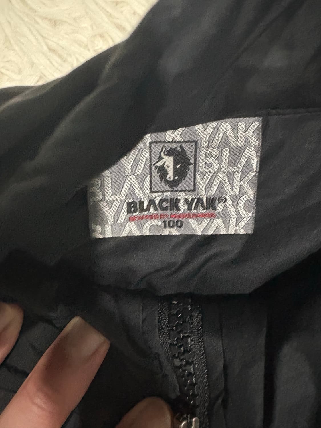 [L] 블랙야크 경량패딩 블랙 상품이미지3