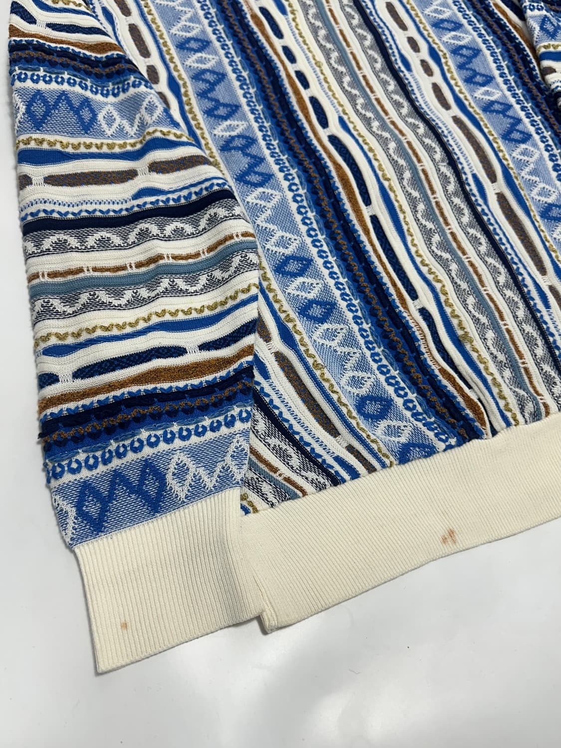 CHOVERT 빈티지 3D 케이블 니트 상품이미지6