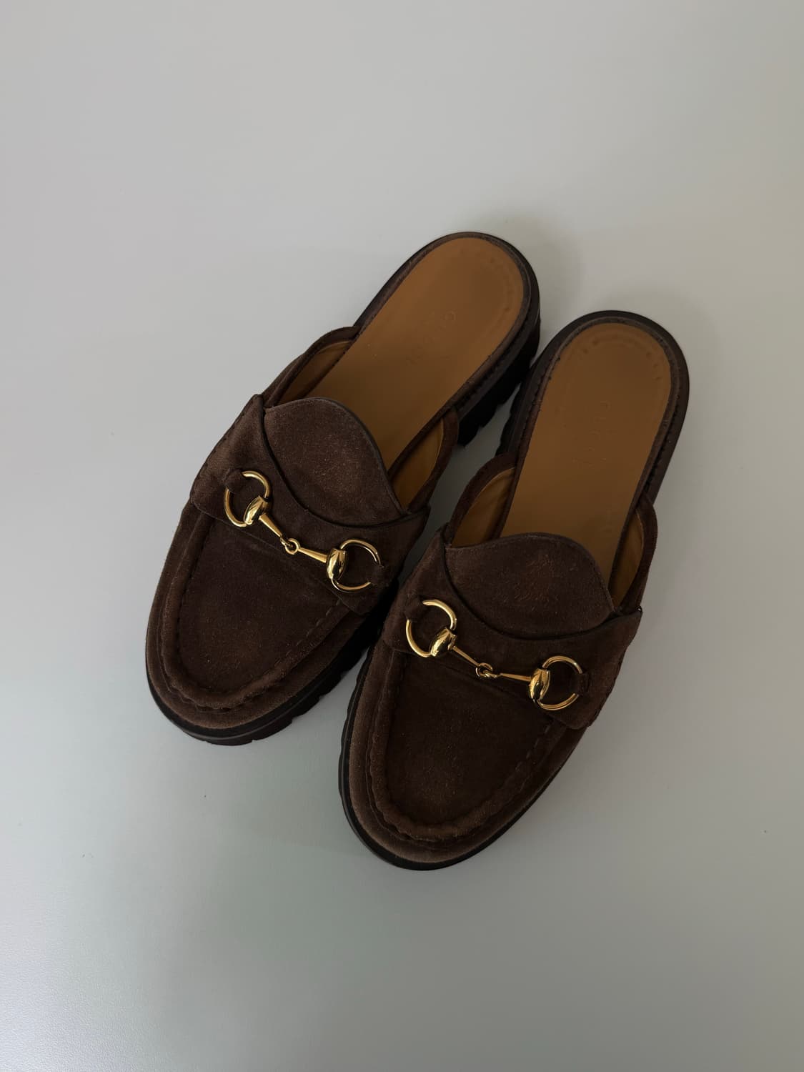 정품 구찌 브라운 스웨이드 뮬 상품이미지8