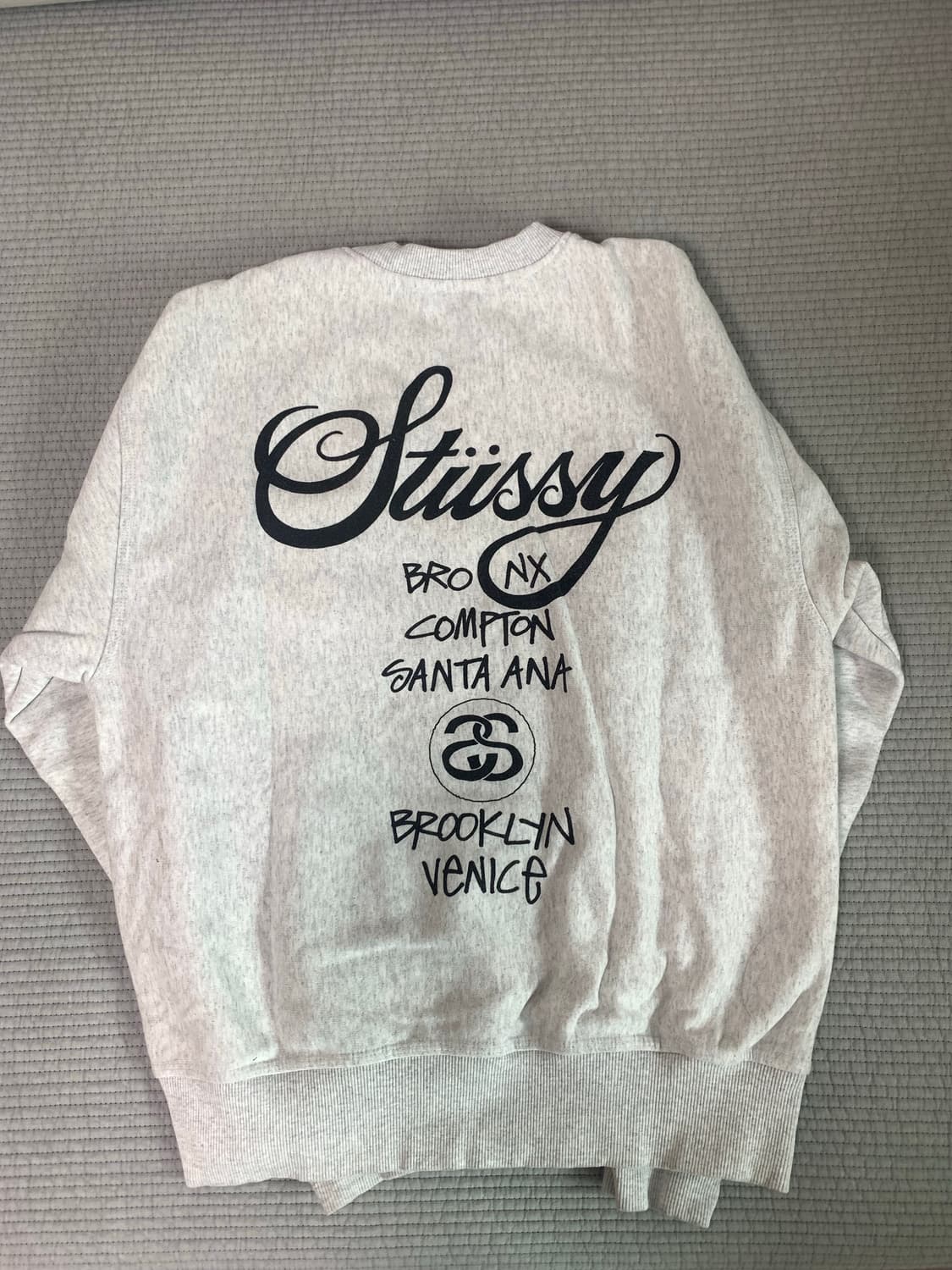 스투시 월드투어  맨투맨 M 상품이미지4