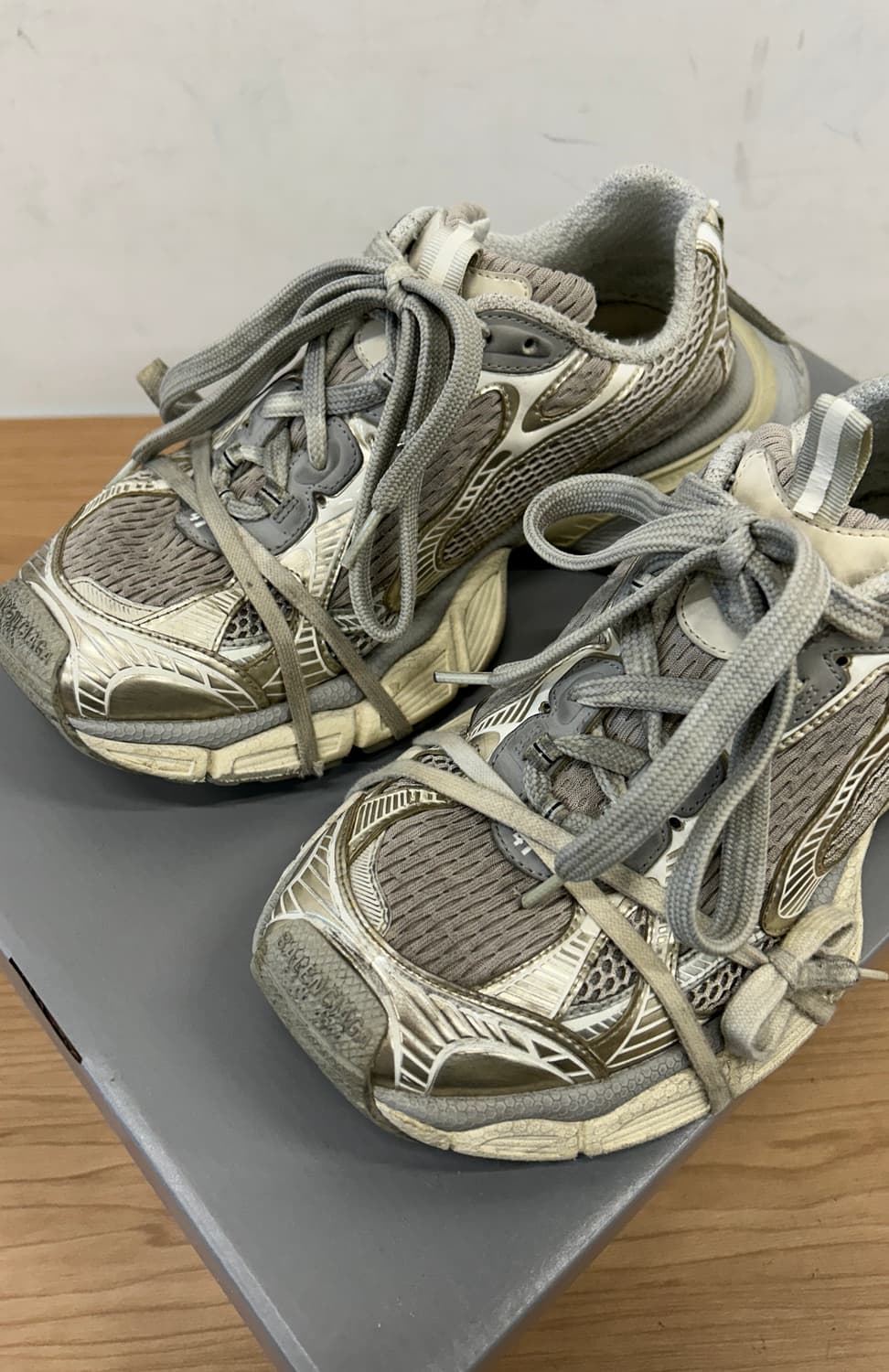 발렌시아가 3xl 에그쉘 상품이미지6