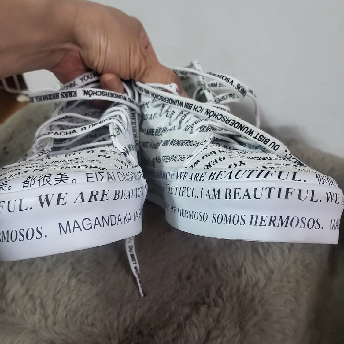 새상품 반스 스케이트 하이 테이퍼드 위아뷰티풀 화이트 250 상품이미지7