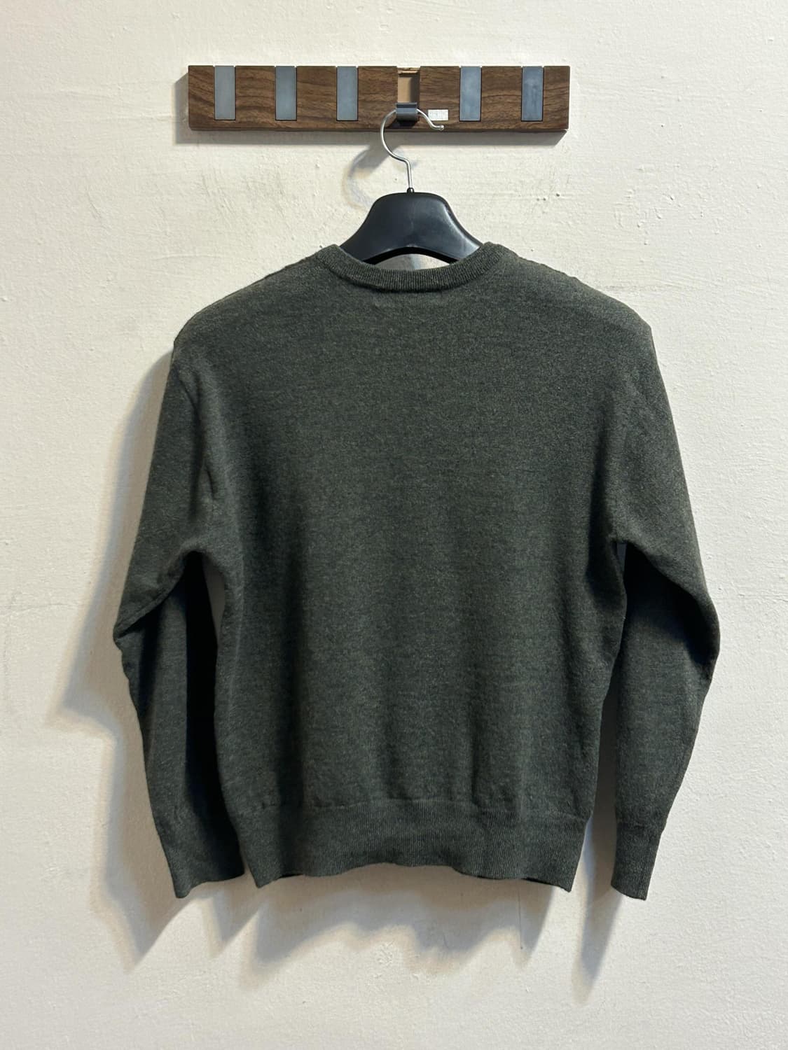 입생로랑 브이넥 스트라이프 울 니트 상품이미지5