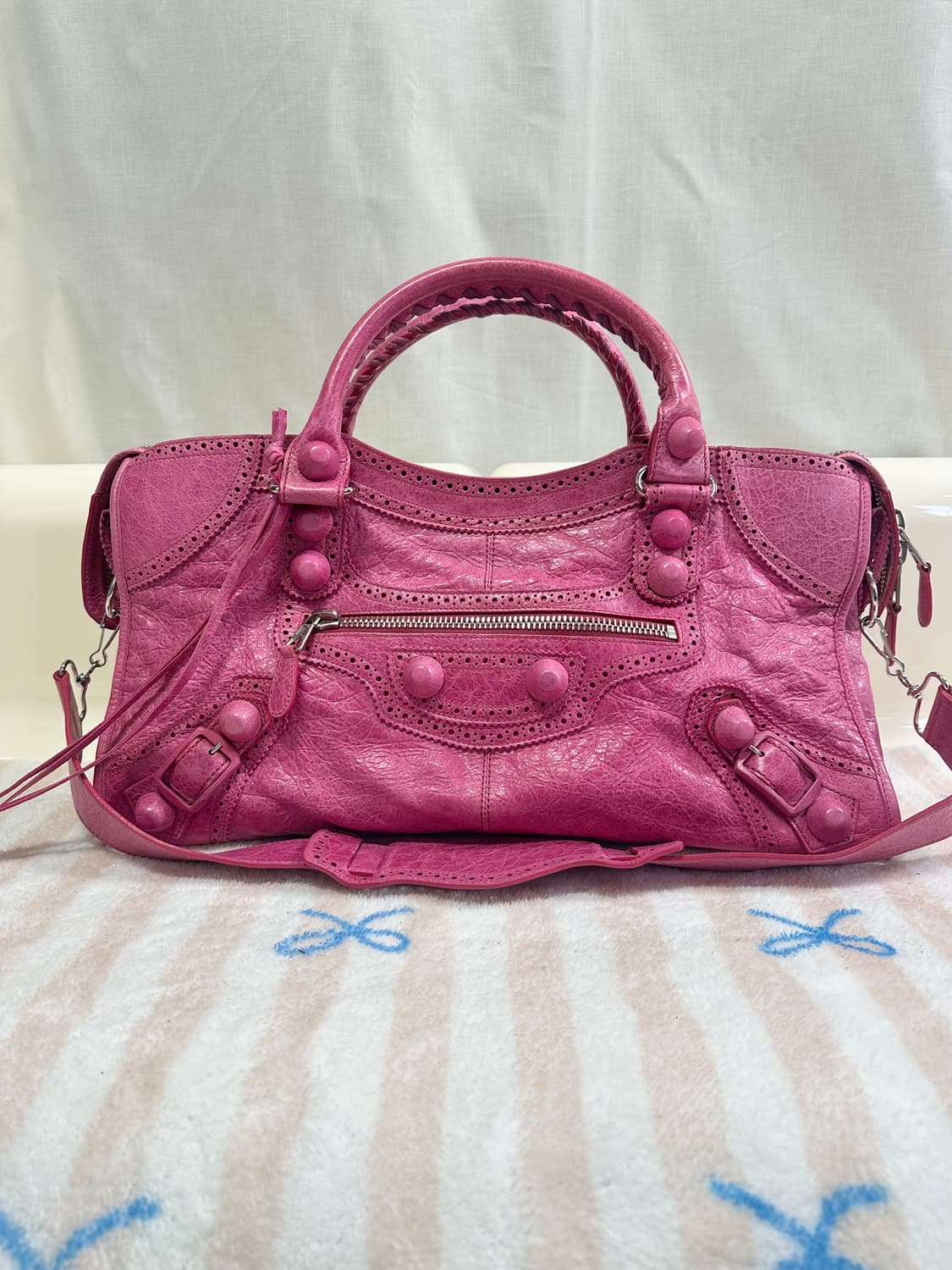 [A 정품] 발렌시아가 시티 모터백 파트타임 진핑크 상품이미지1