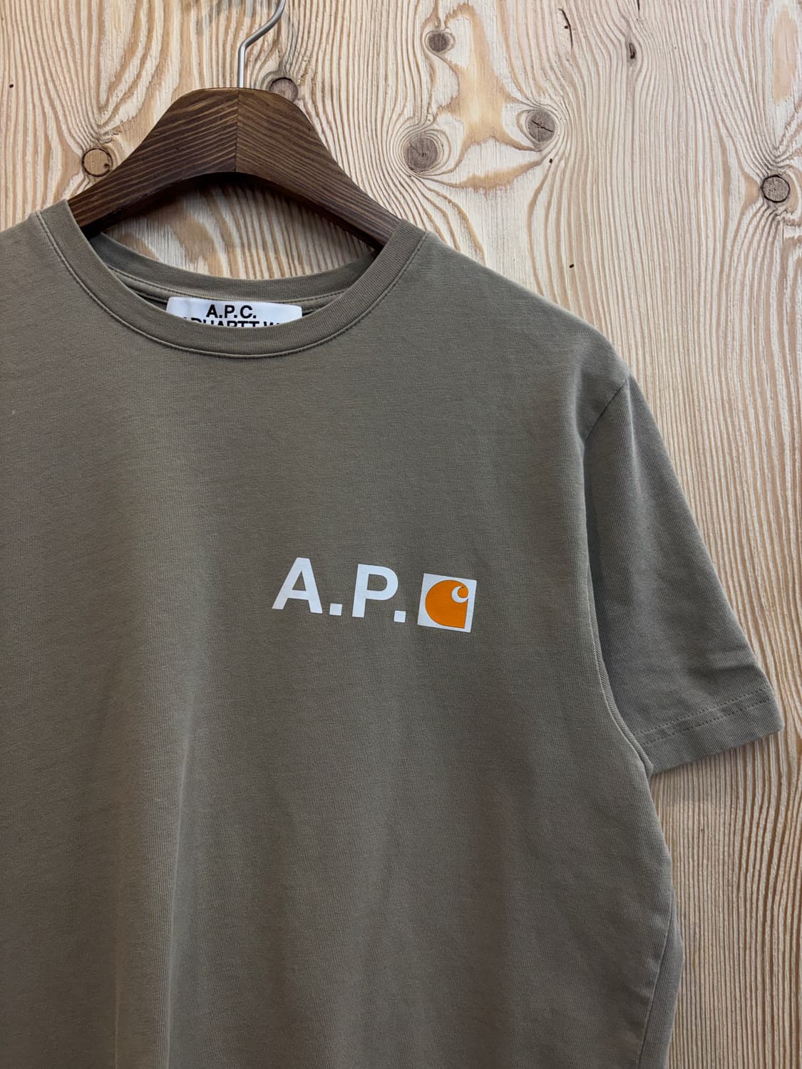 칼하트wip X 아페쎄 파이어 티셔츠 상품이미지2