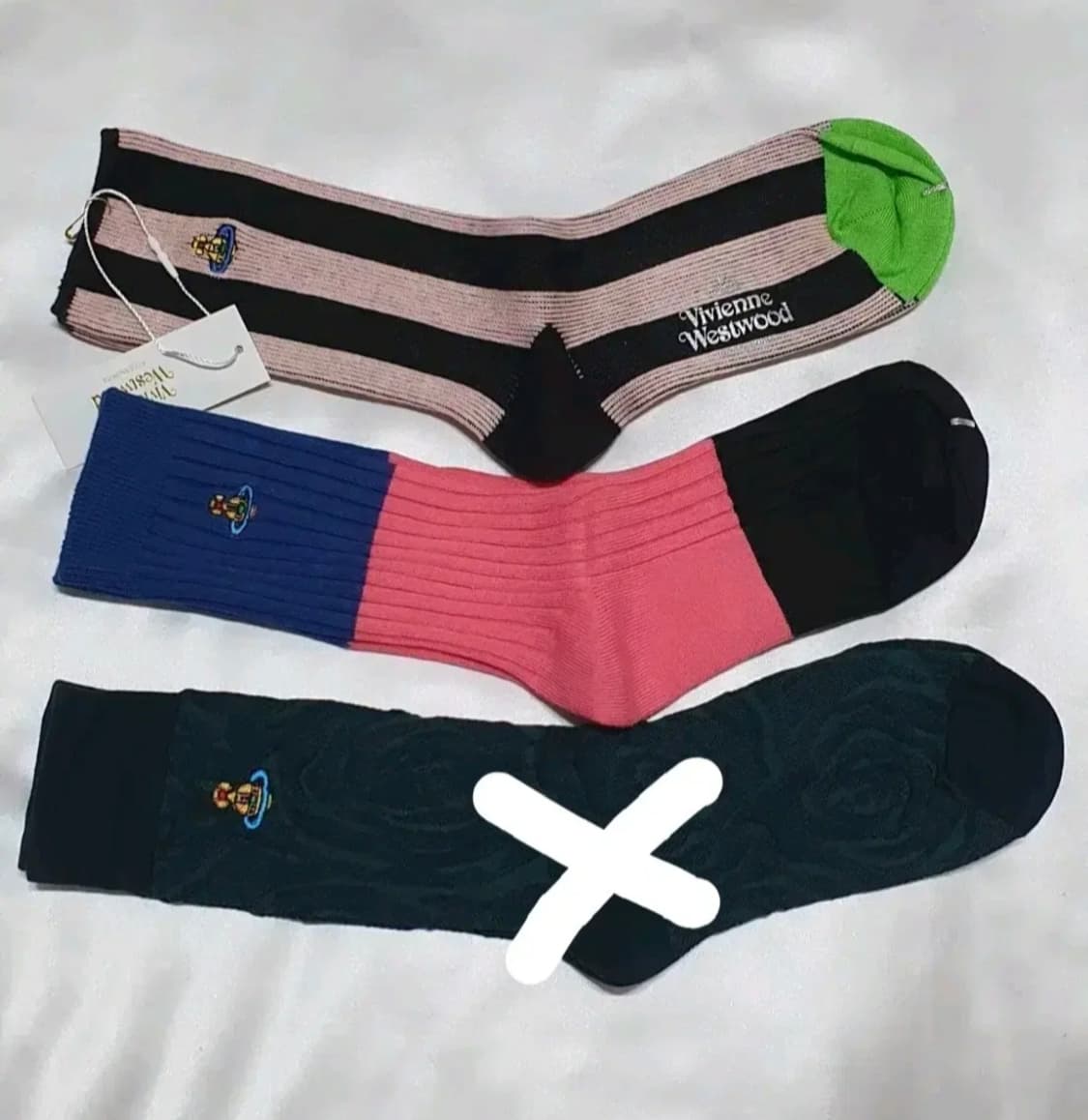 블루 연핑크 다크그린 블랙 스트라이프 비비안웨스트우드 양말 상품이미지3