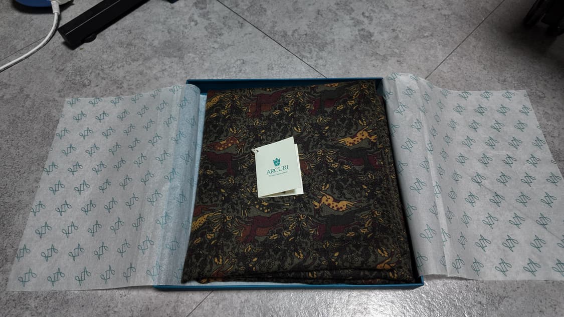 [새제품] 아큐리 스카프 상품이미지6