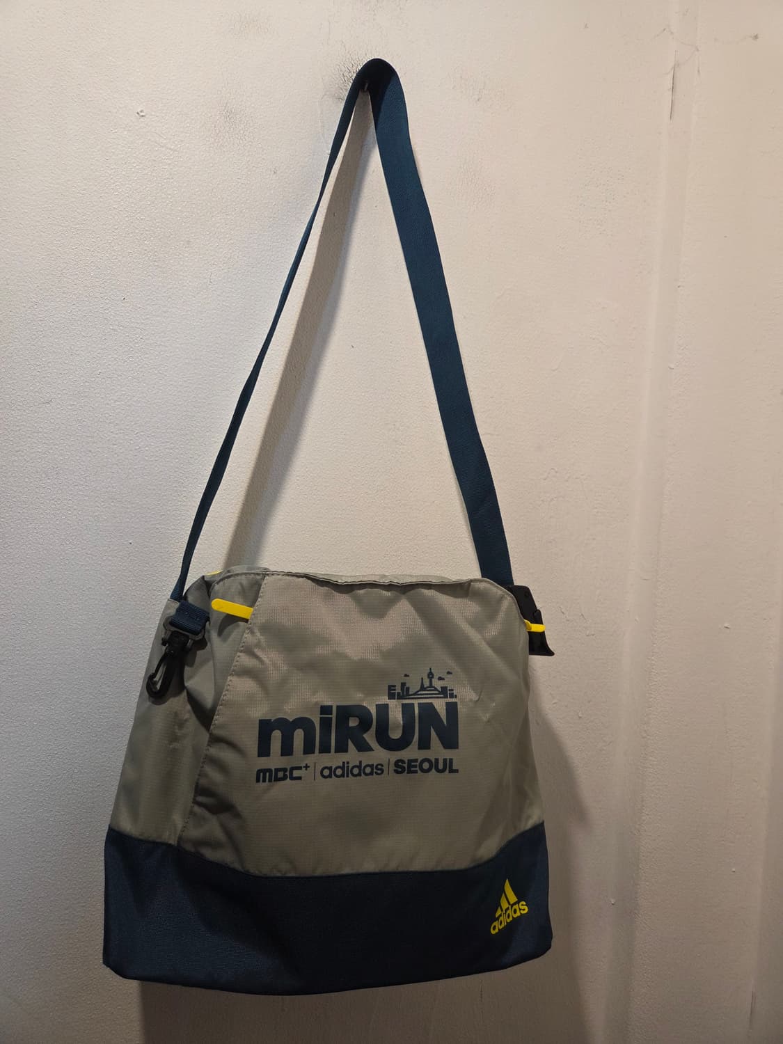 아디다스미런 크로스백 가방 상품이미지4
