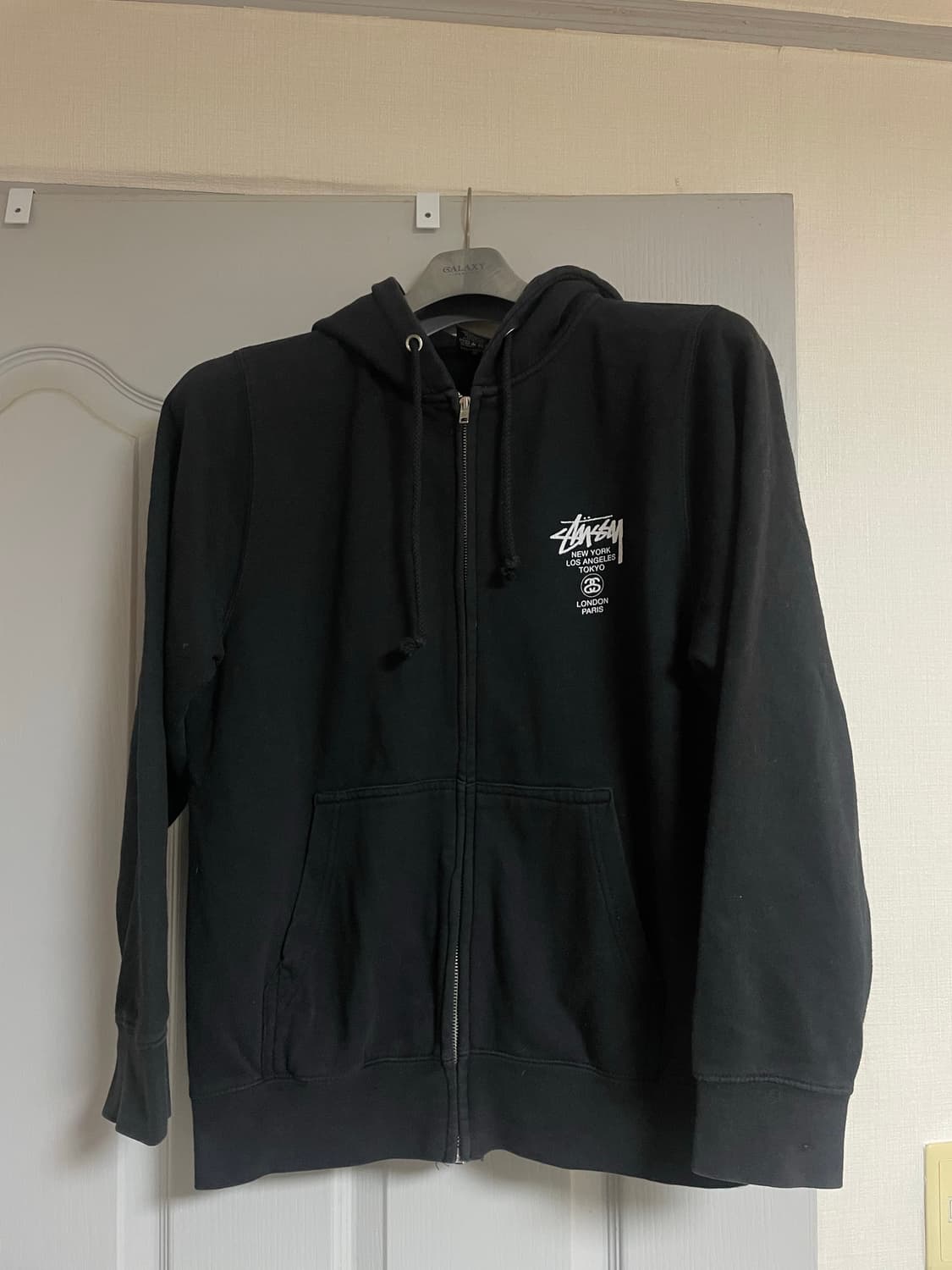 스투시 월드투어 후드집업 s 상품이미지1