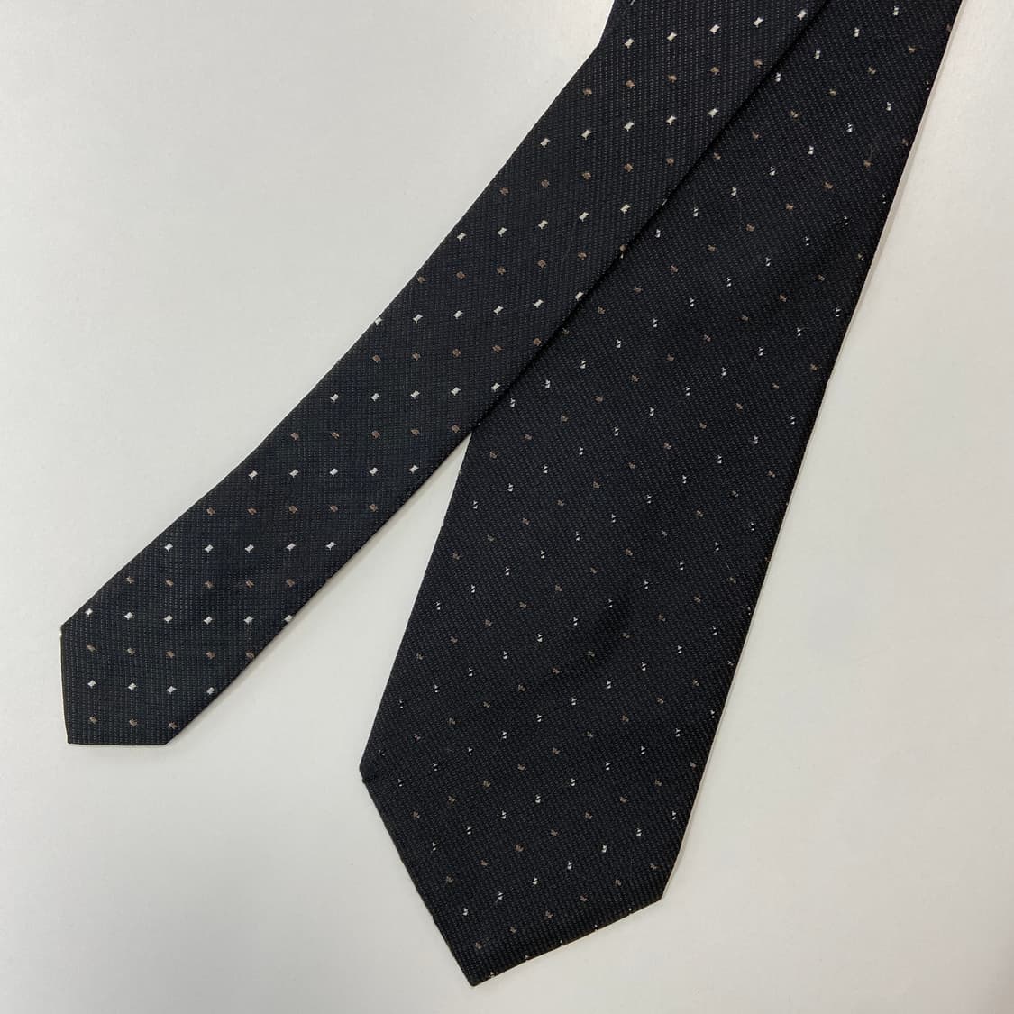  DKNY 명품 정품 블랙 넥타이 8.3cm 상품이미지3