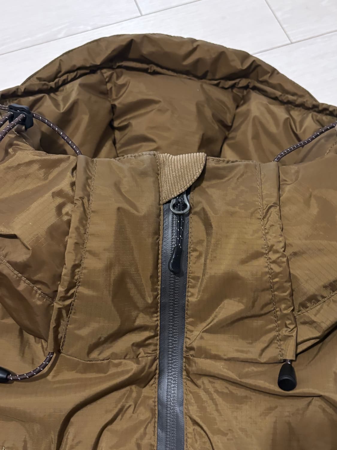 난가X어반리서치 다운 오로라 패딩 상품이미지2