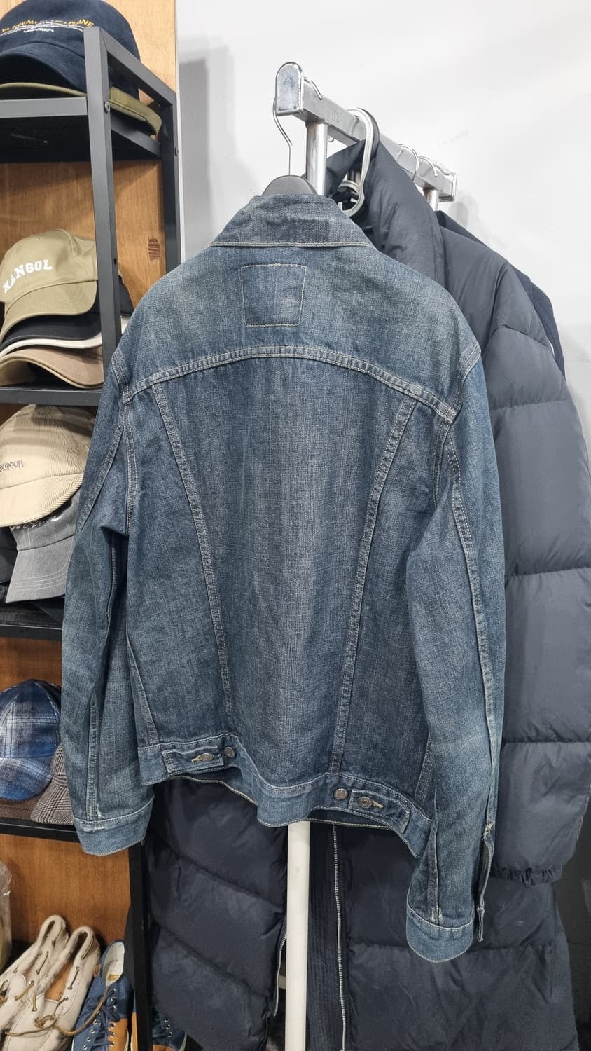 리바이스 워싱 데님자켓 m(국내100) 상태좋아요~ 상품이미지3