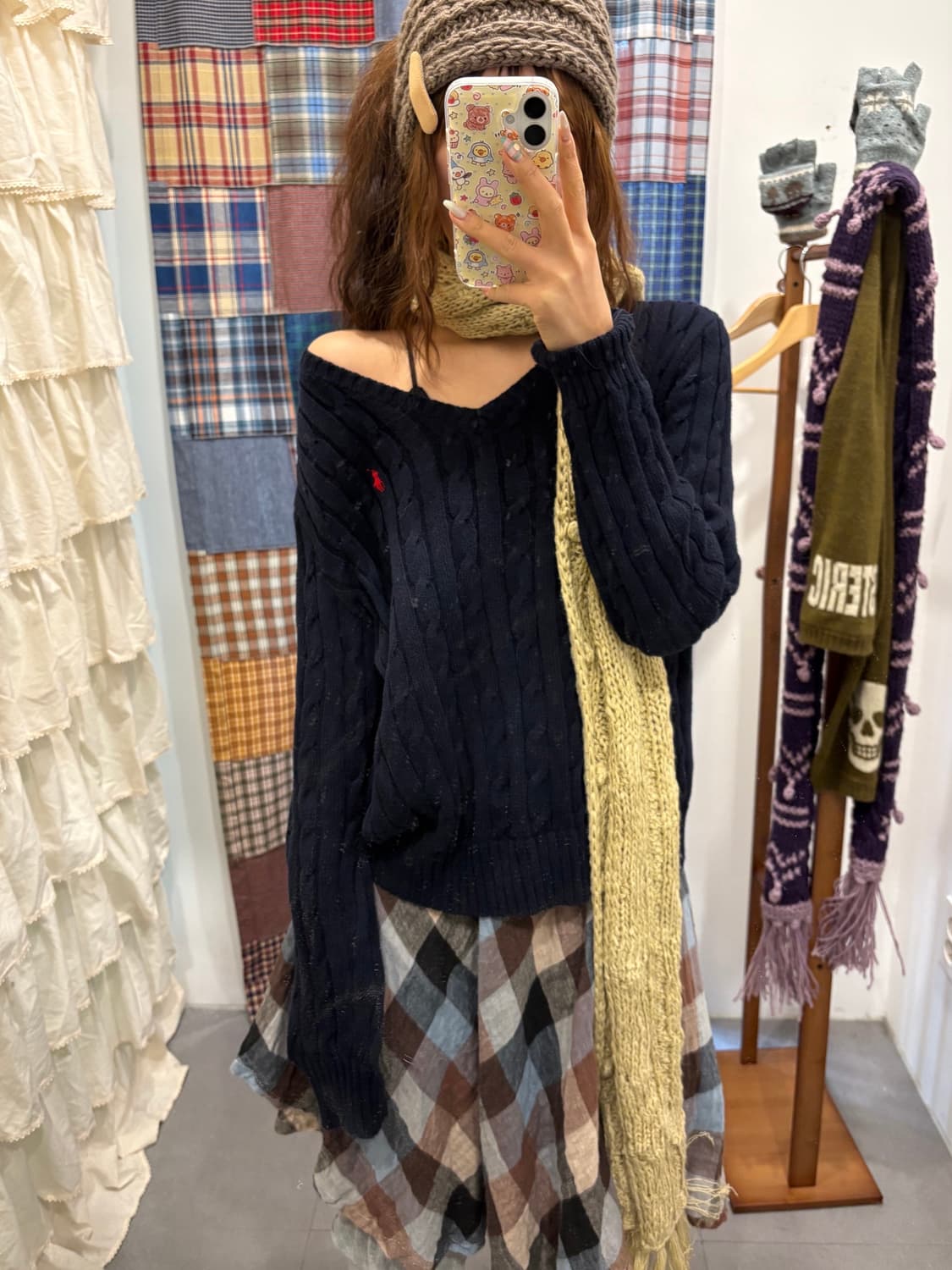 폴로 네이비 브이넥 니트 상품이미지4