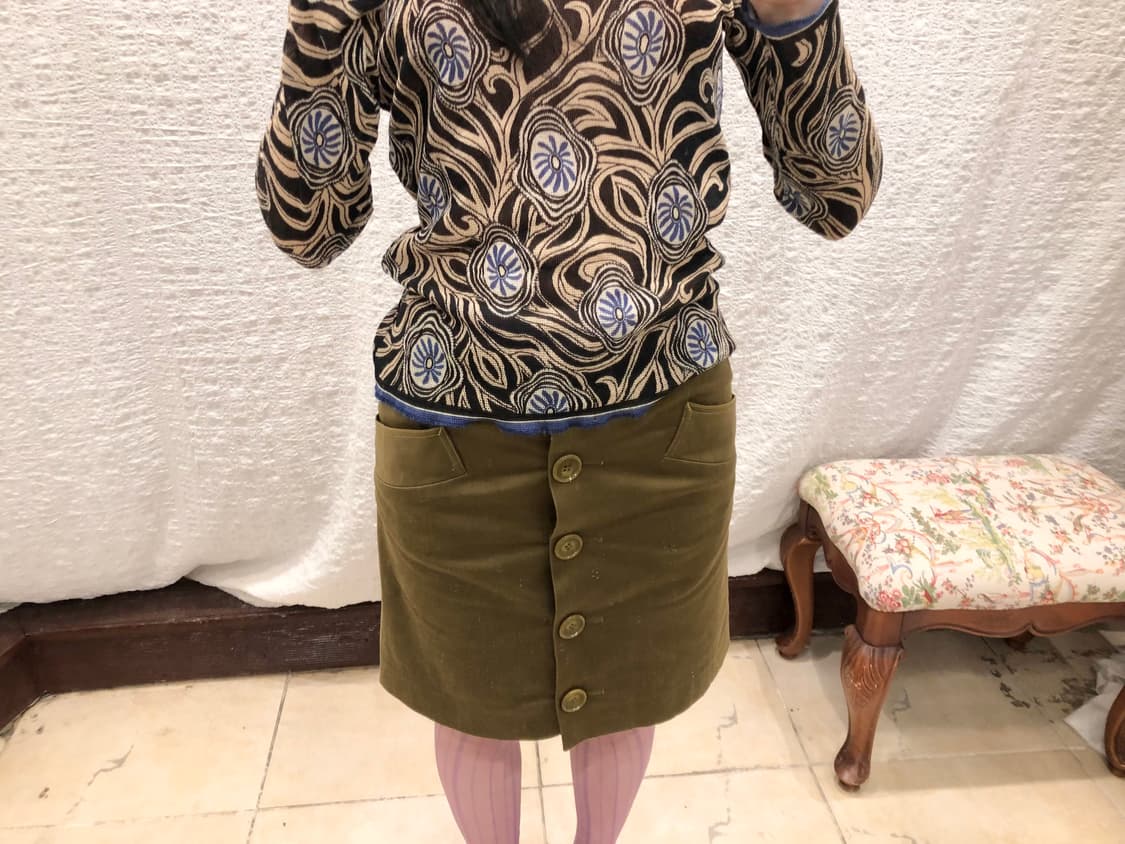 Buttons khaki midi skirt 상품이미지2