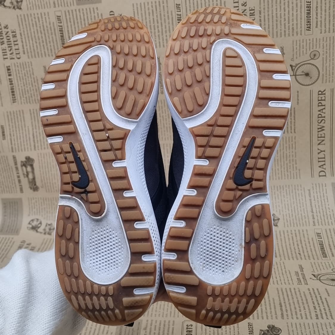 나이키 이스케이프런 운동화 250 상품이미지3