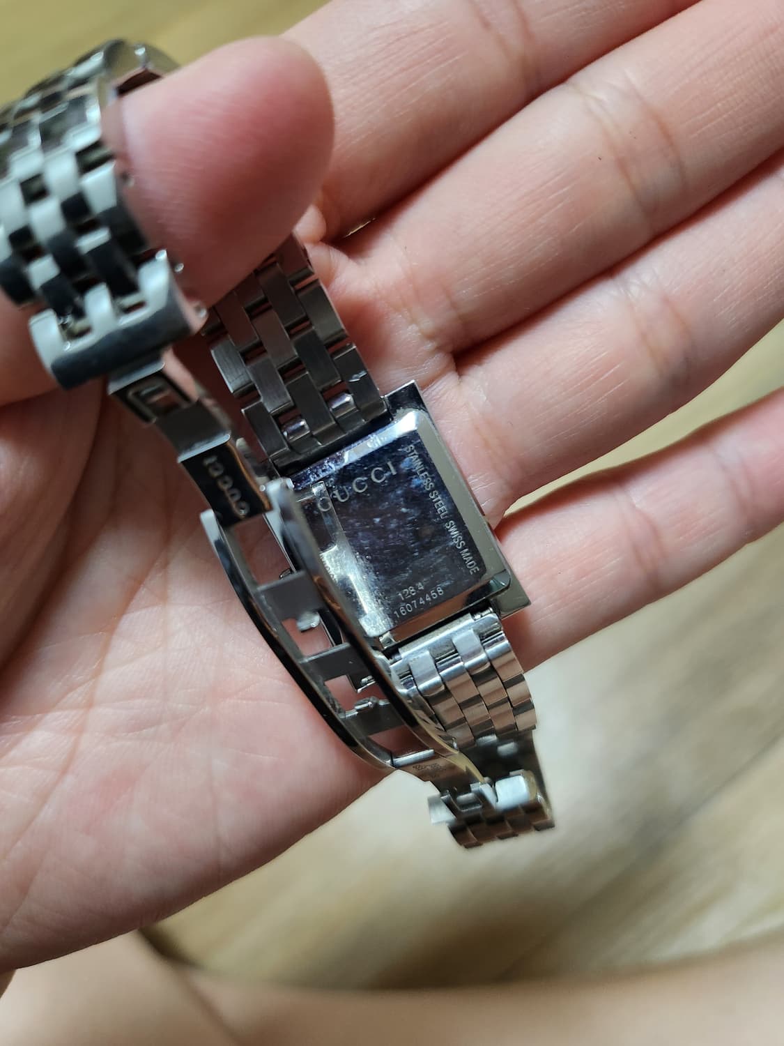 구찌 여성 메탈 시계 상품이미지8