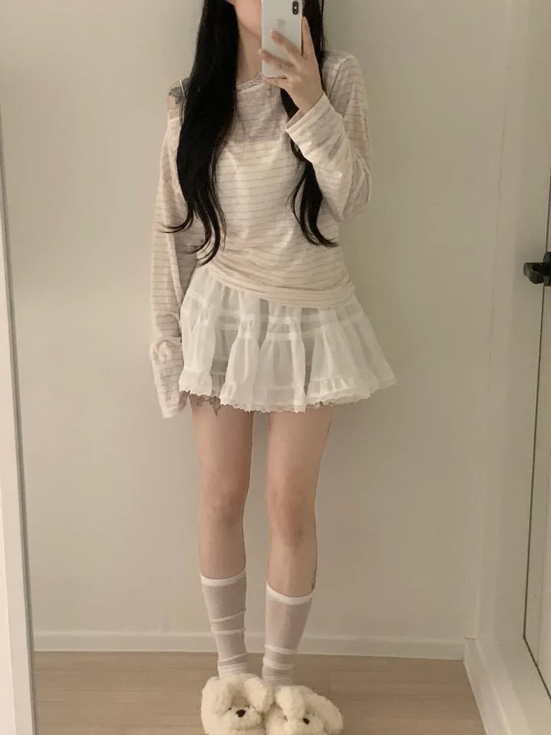 [새제품]하르르 프릴 레이스 A라인 밴딩 미니스커트 상품이미지2