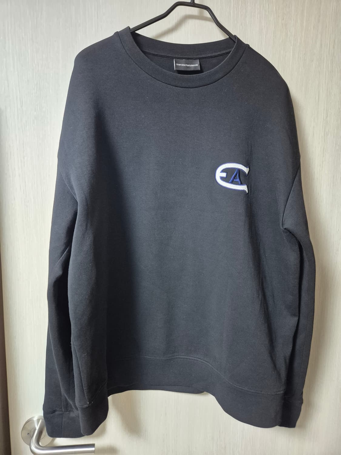 (정품) 엠포리오 아르마니 블랙 맨투맨 티셔츠 2XL 상품이미지1