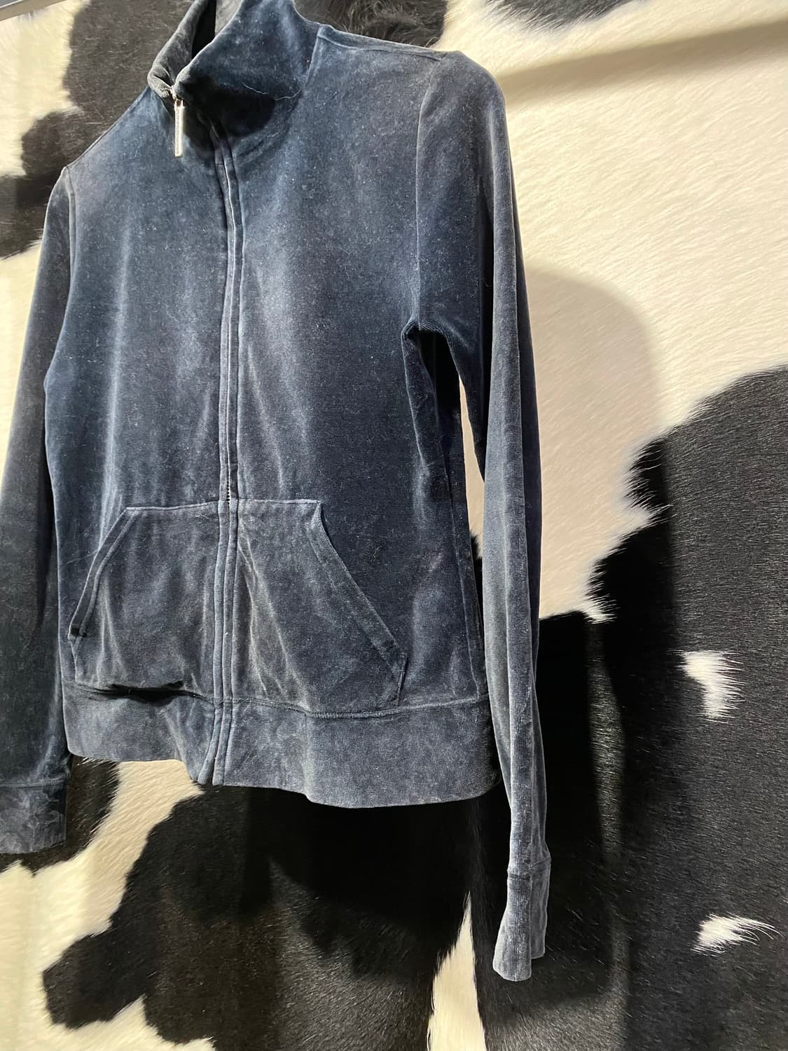 Vicky 벨벳 크롭 집업 상품이미지3