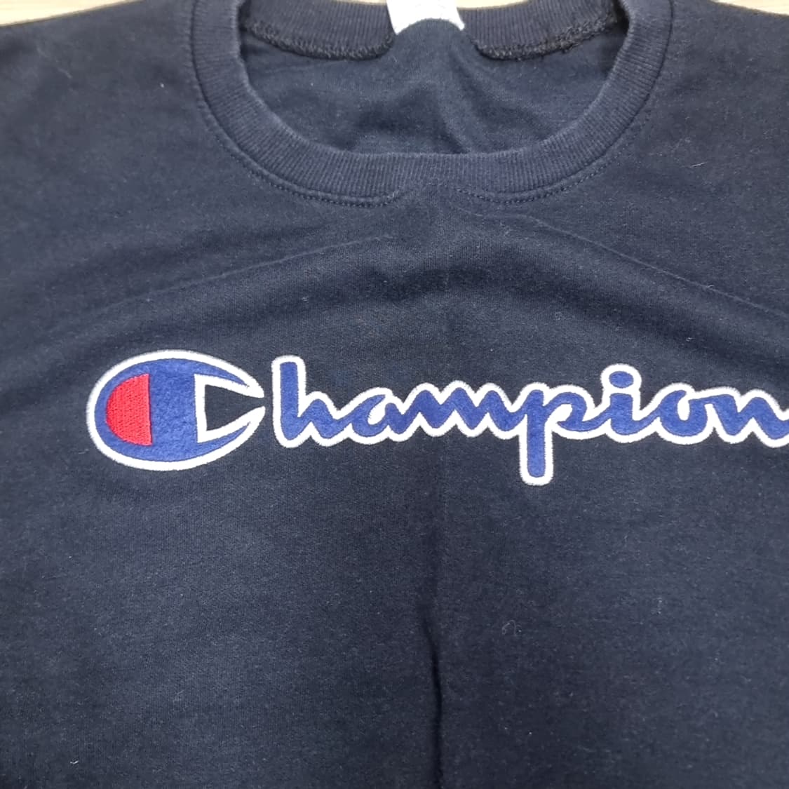 한국에서 생산된 챔피온 맨투맨티 그레이(100) 상품이미지2