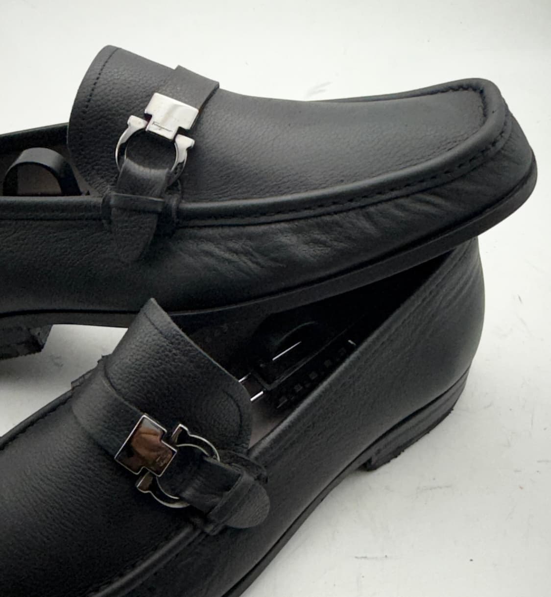 정품)페라가모255 상품이미지1