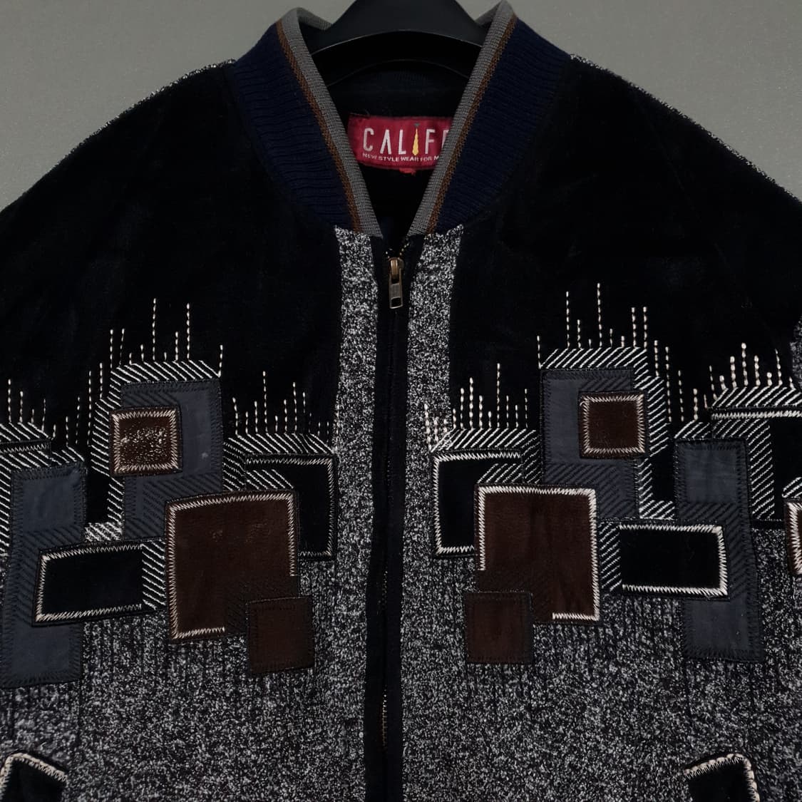 CALIFF 칼리프 스퀘어 아트워크 자수 패치 울 모직 집업 자켓 점퍼 상품이미지2
