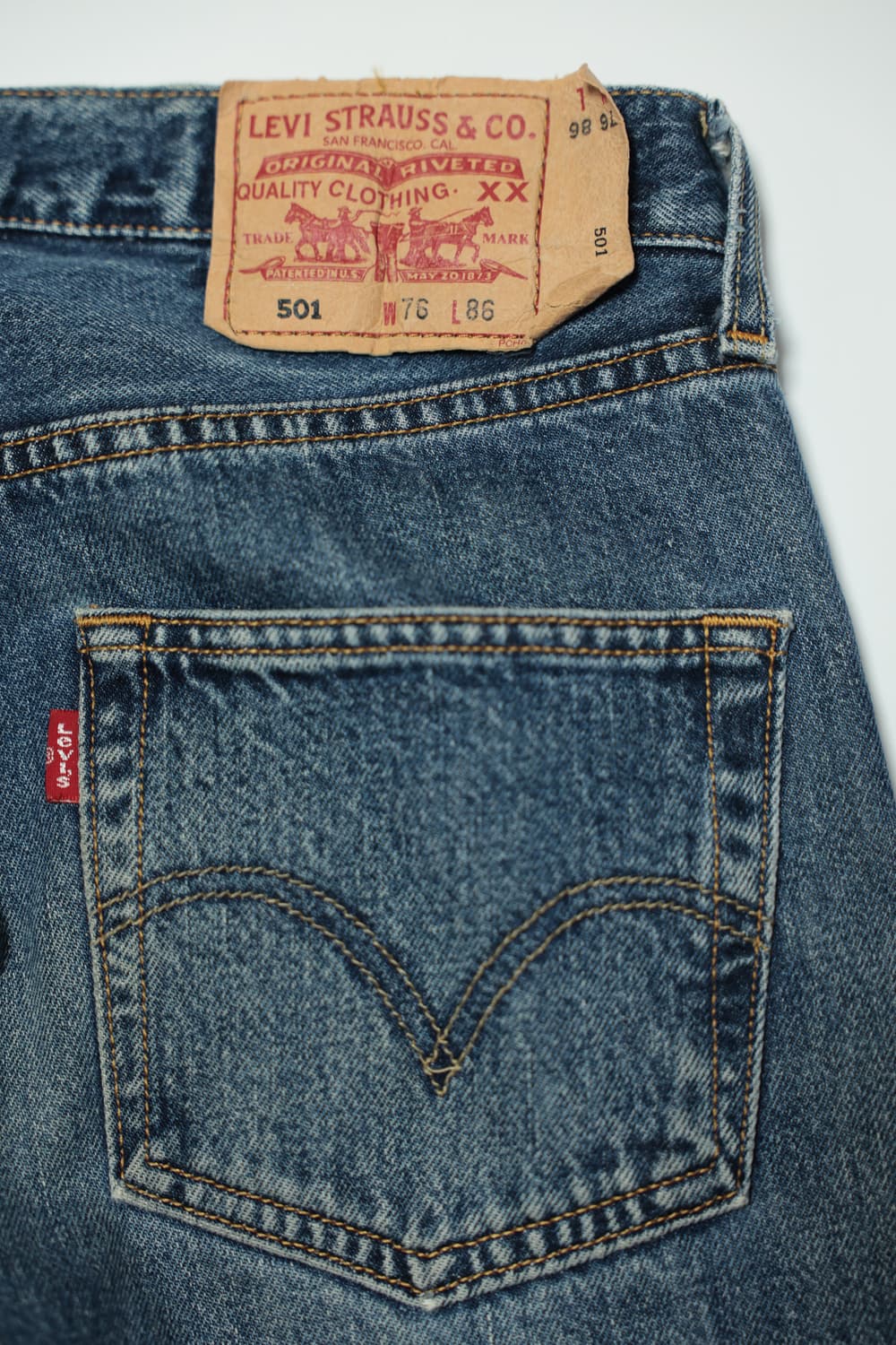 00s Levi's 501 Button Fly Denim Pants 상품이미지9