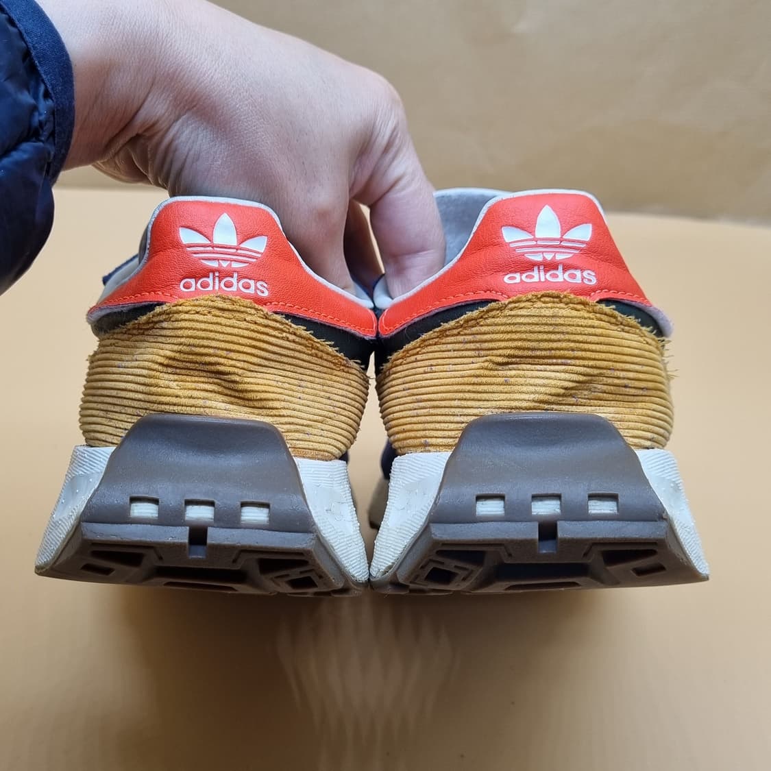 아디다스 레트로피 e5 여성운동화240. 상품이미지4