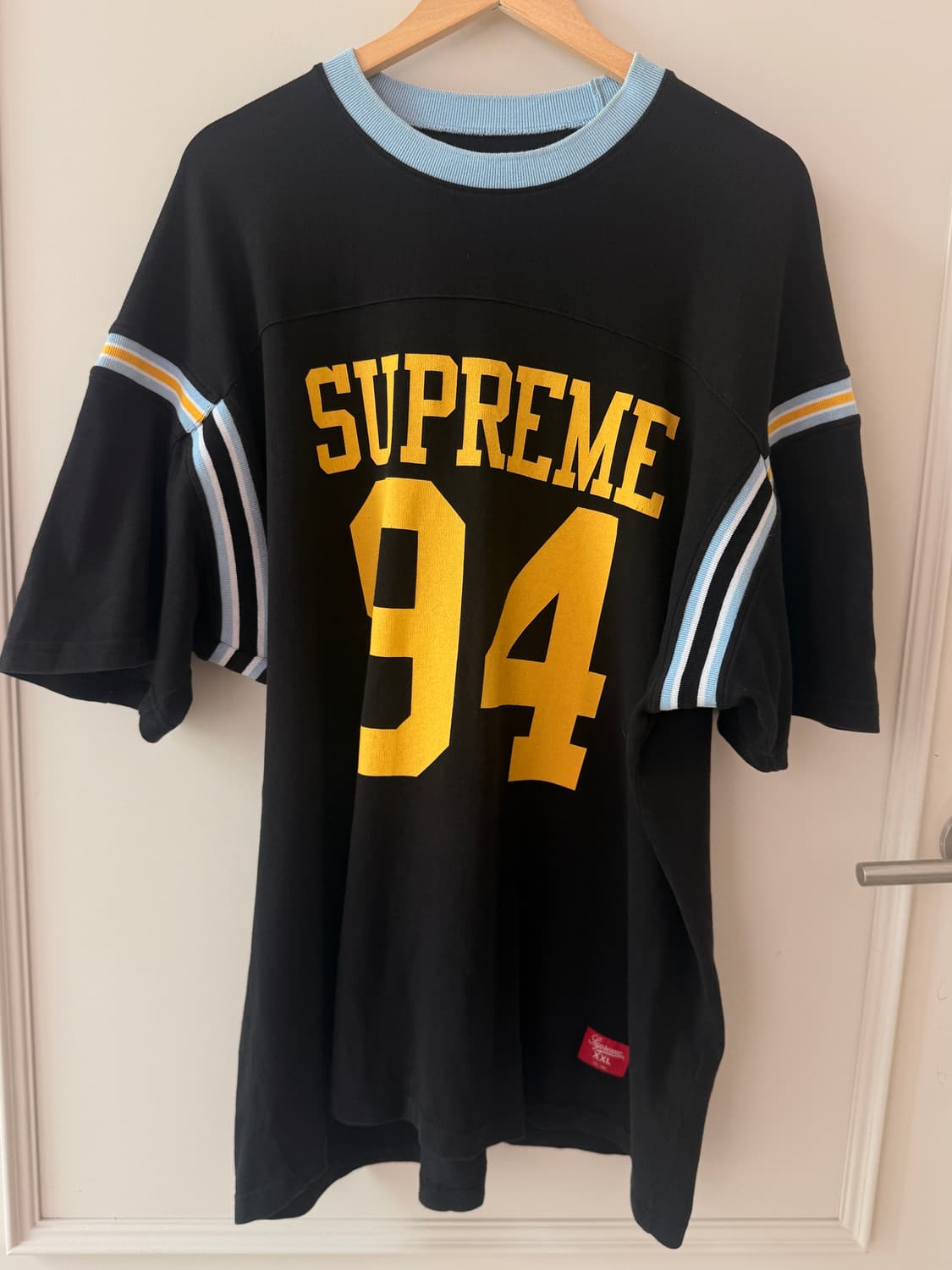 슈프림(SUPREME) 스플릿 숏슬리브 풋볼 탑 블랙 - 25SS 상품이미지1