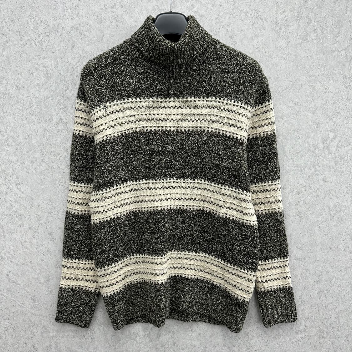 100 커스텀멜로우 남자 목폴라 울 니트 상품이미지1