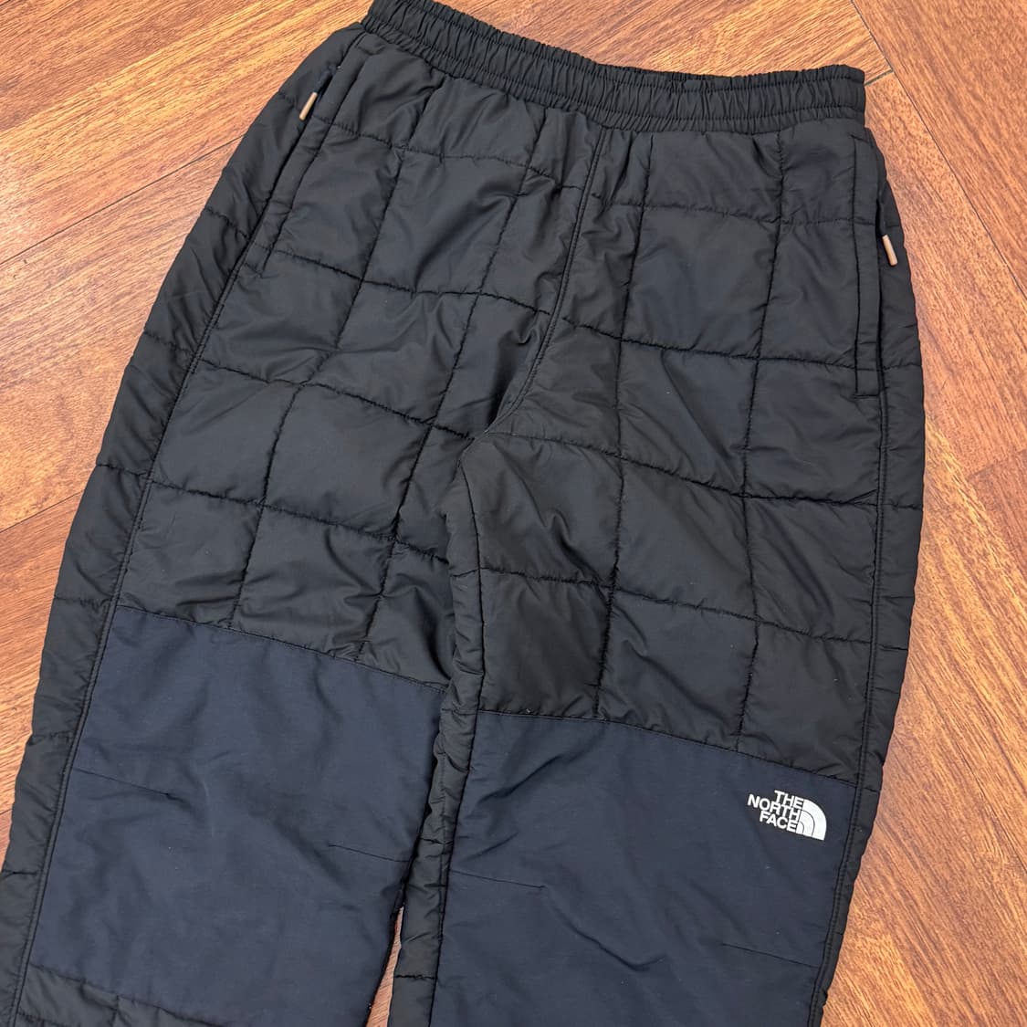 80 노스페이스 블랙 캠퍼 브이모션 퀼팅 팬츠  상품이미지3