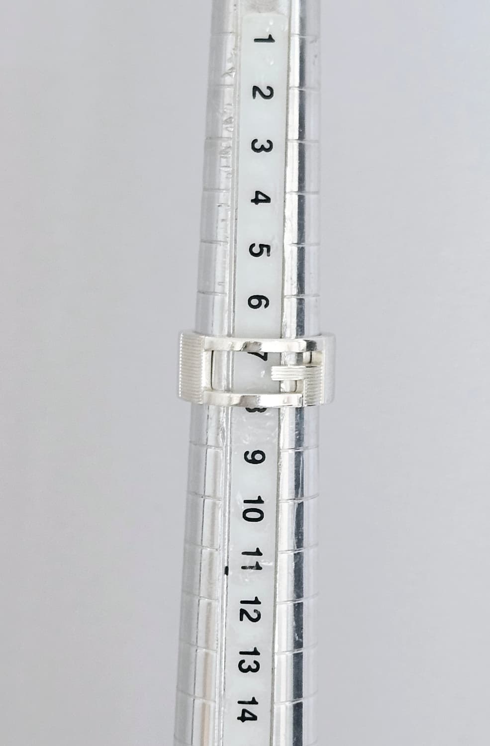 구찌 브랜디드 컷아웃 G 반지 [정품/8호/실측7.5호] 상품이미지5