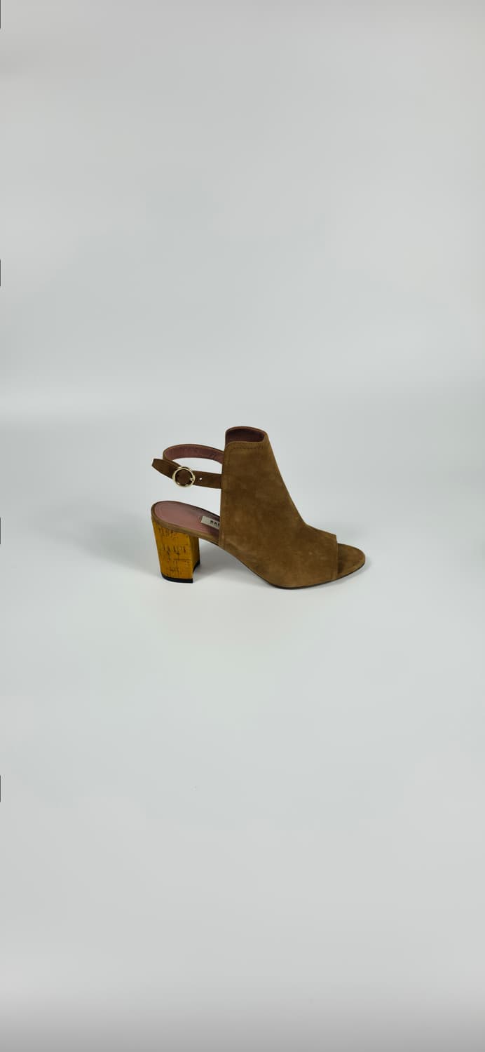 (36)(새상품)BALLY 테일 스웨이드 샌들 상품이미지7