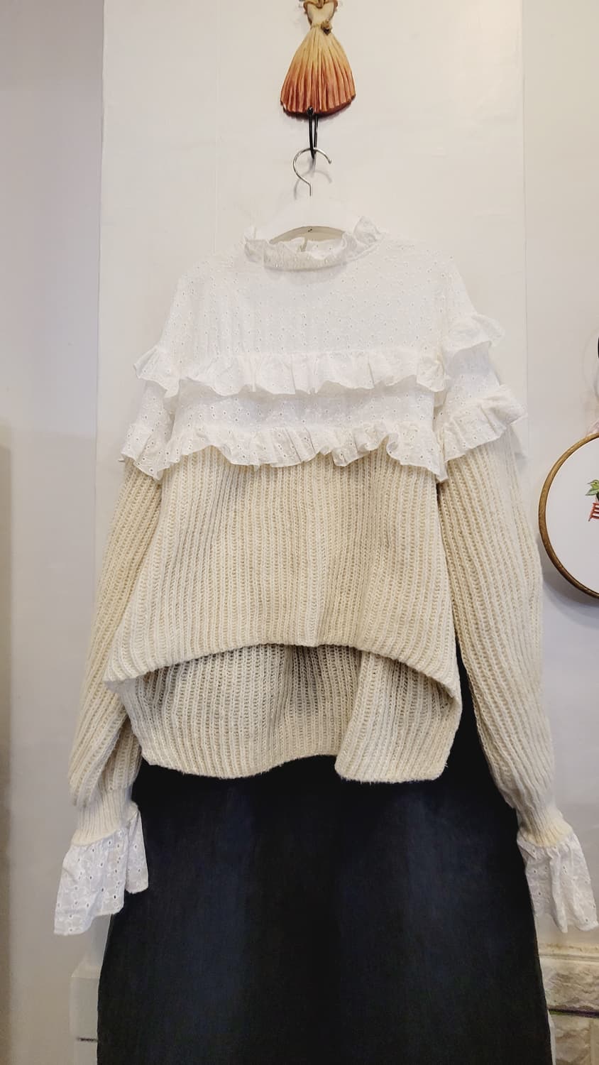 펀칭자수 레이스프릴 니트. 본딩 항아리 스커트 상품이미지6