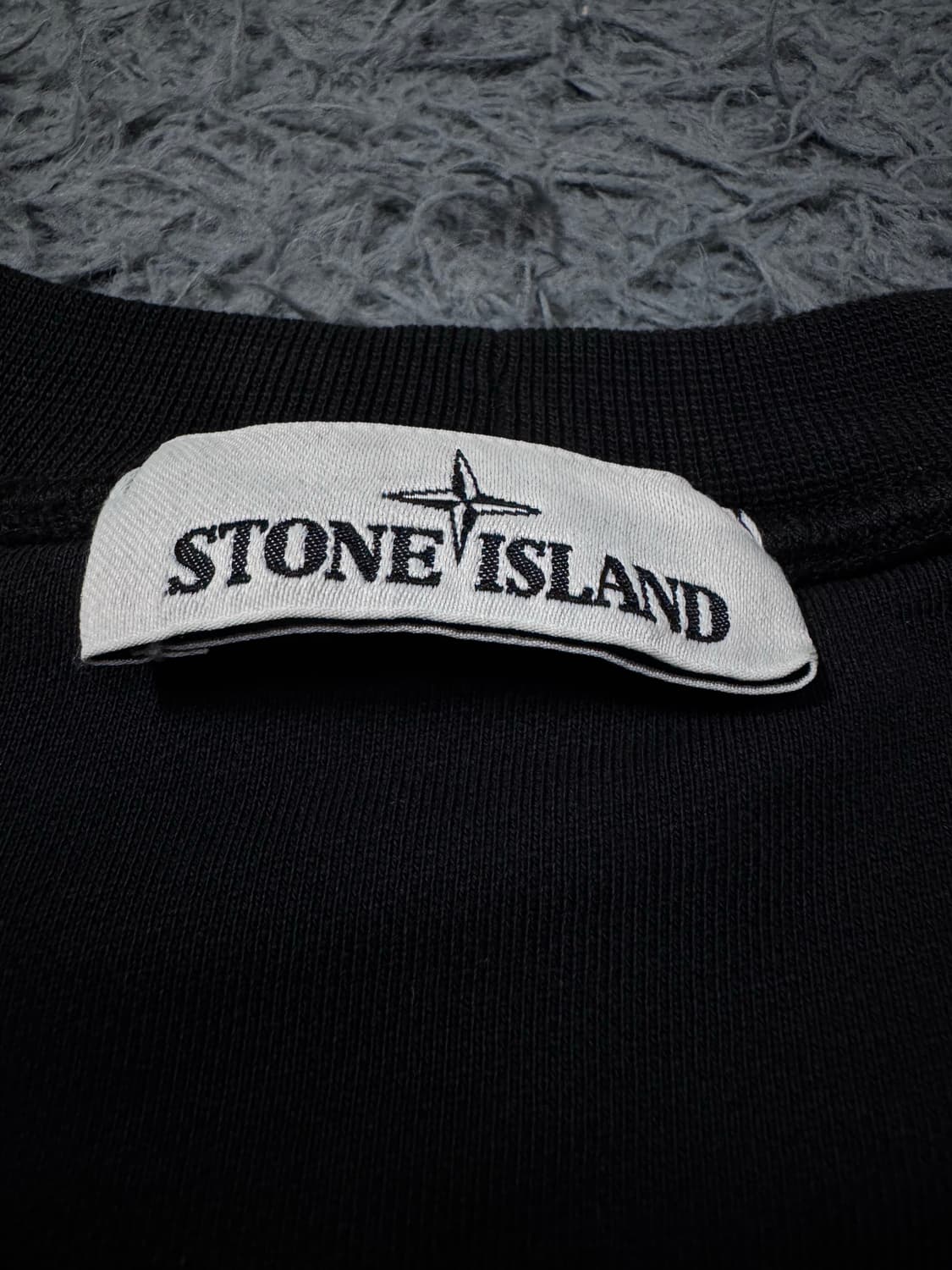스톤아일랜드 맨투맨 블랙 M사이즈 상품이미지2