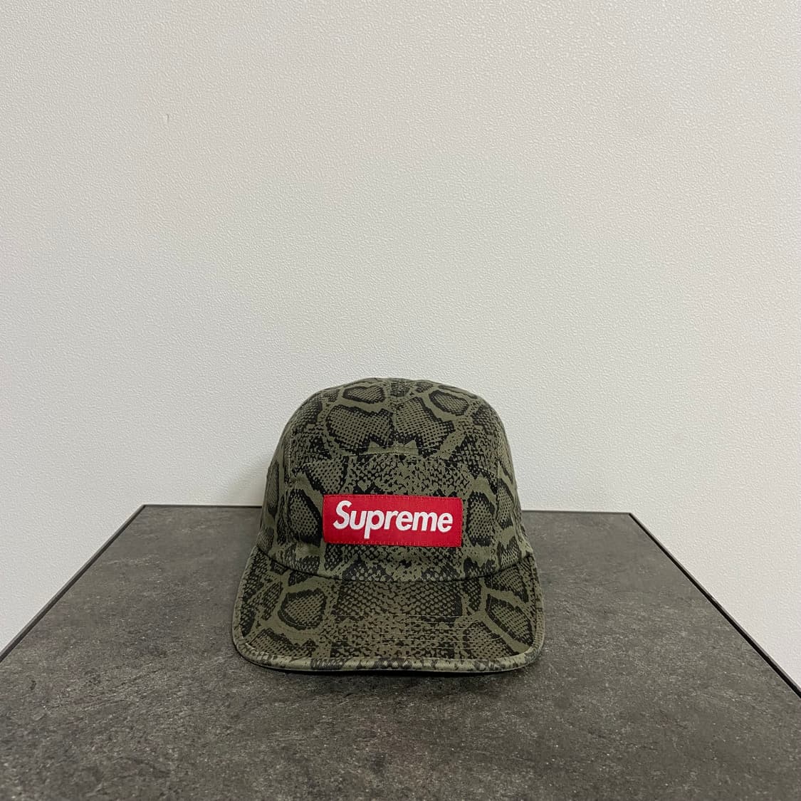 슈프림 캠프캡 모자 24SS 스네이크 레드 박스로고 캡 상품이미지1