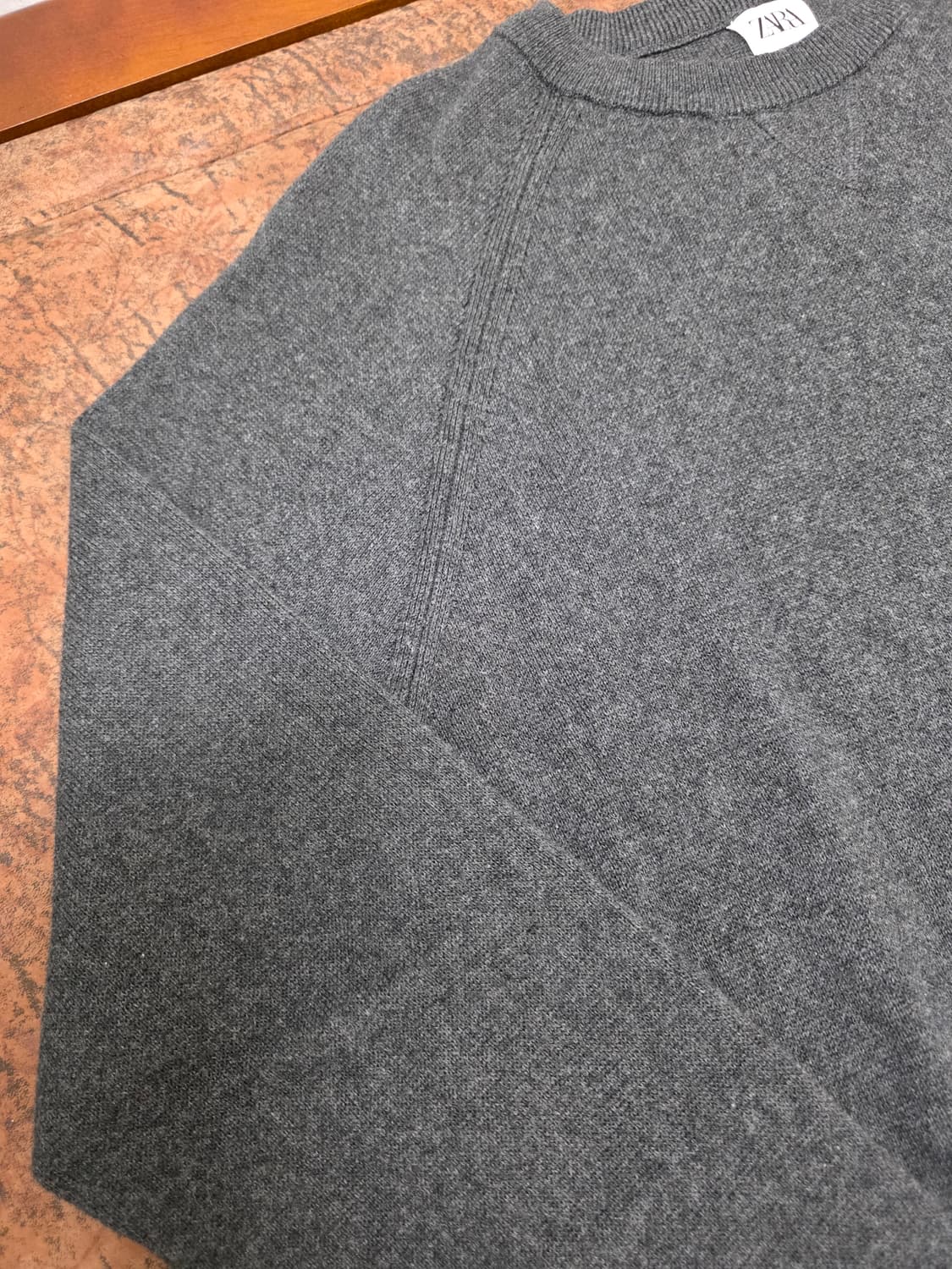 자라 라운드넥 코튼 니트 상품이미지4