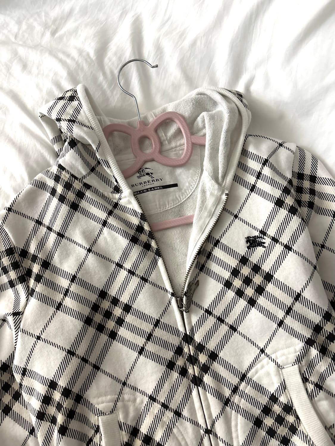버버리 노바체크 화이트 후드집업 상품이미지4