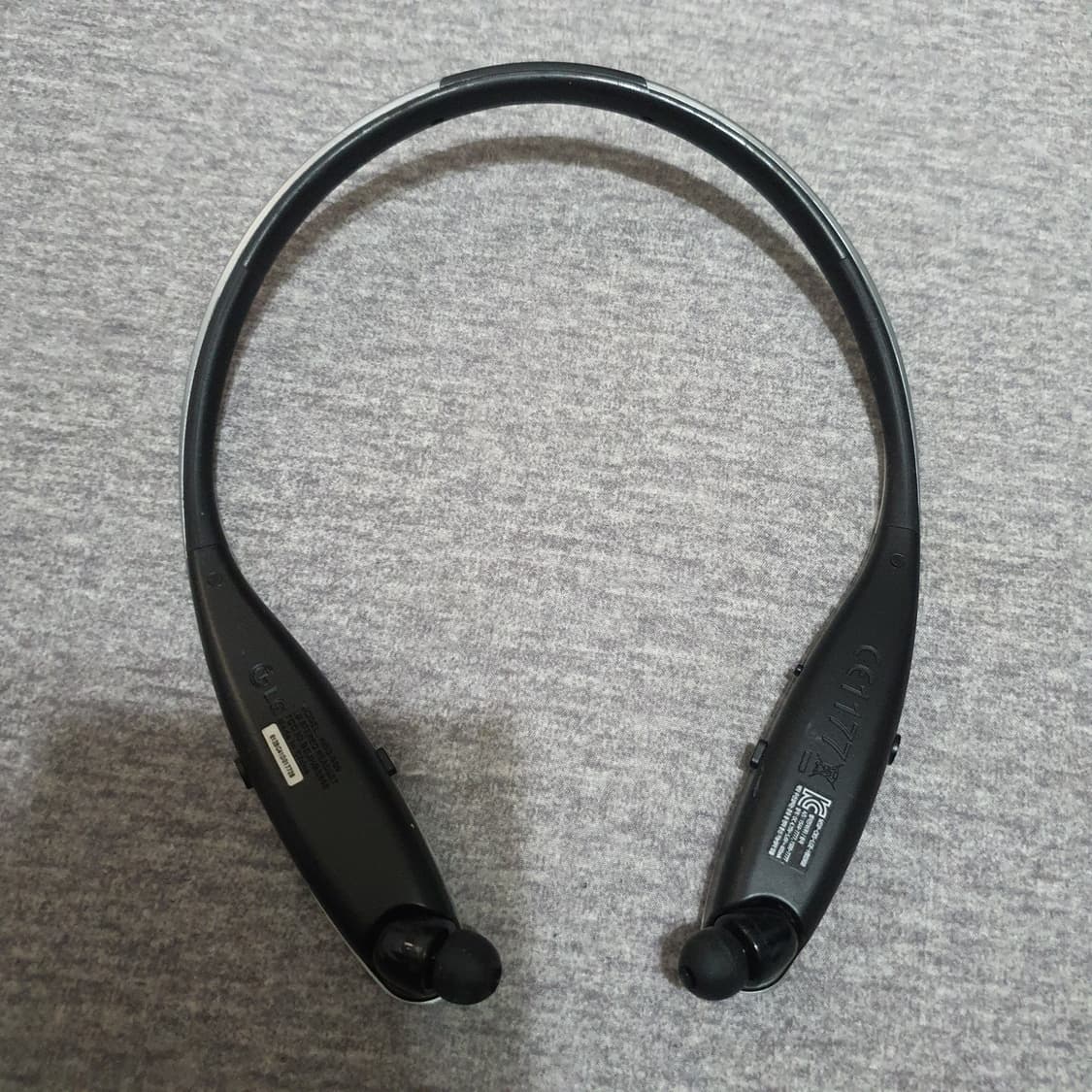 정품 엘지 LG 톤플러스 HBS-900 블루투스 이어폰 상품이미지3