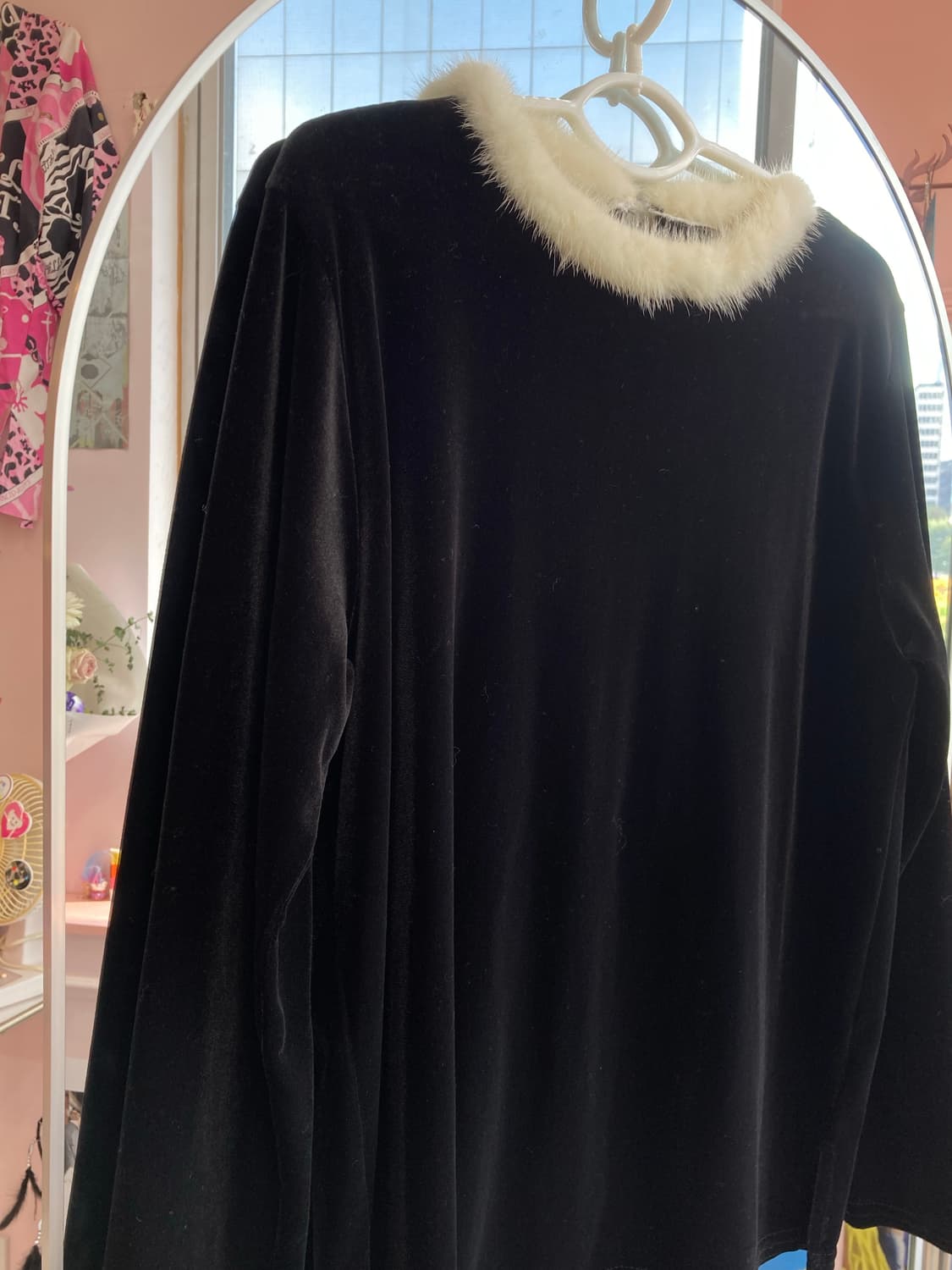 블랙 앙고라 벨벳 블라우스 상품이미지3