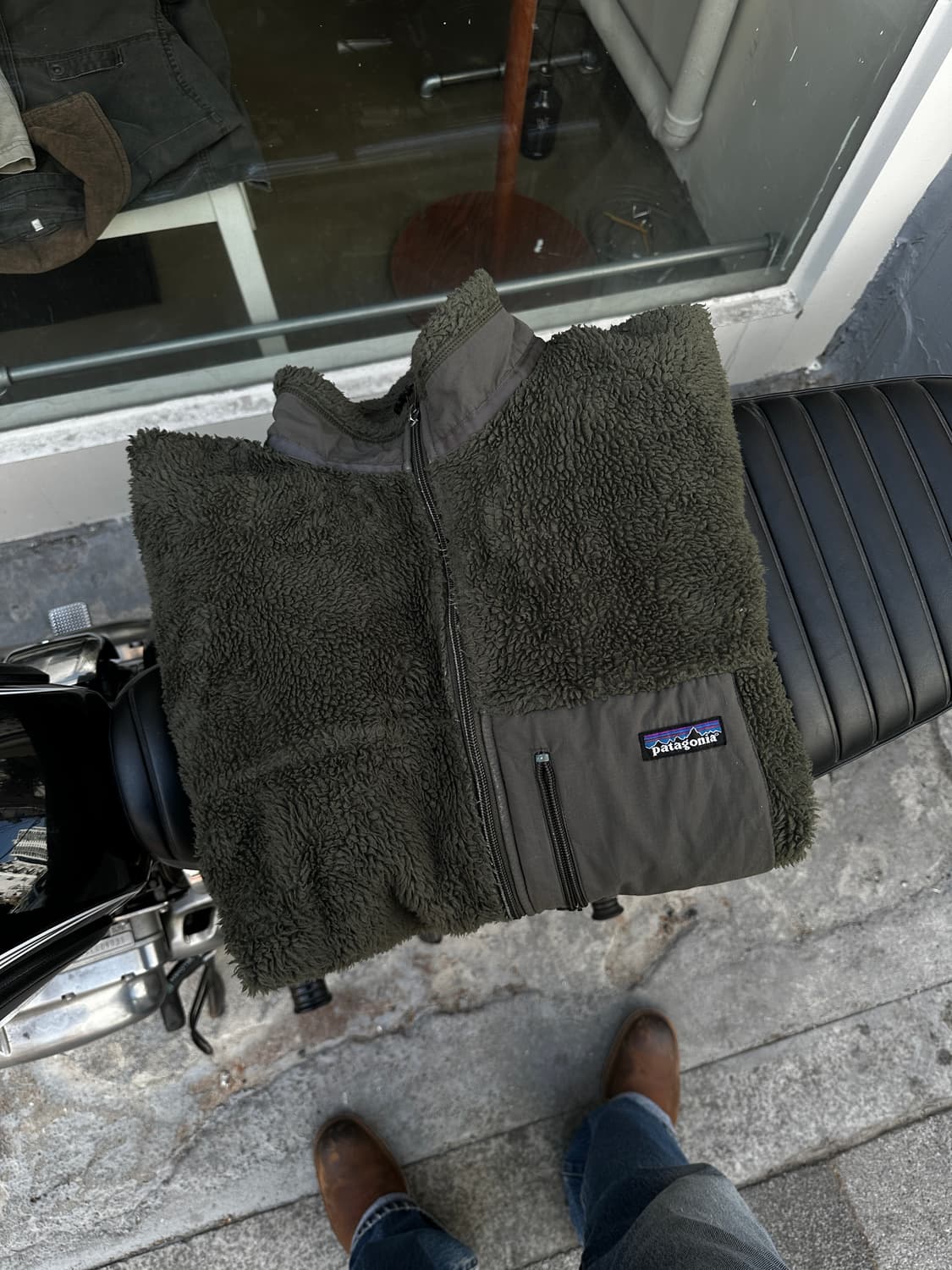 재고처리 patagonia 파타고니아 레트로 파일 플리스 카키 상품이미지5