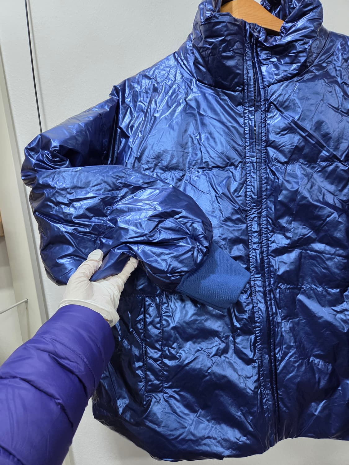 럭키파이브 블루 글로시 샤이니 푸퍼 패딩 점퍼 free 박시 힙합 상품이미지2