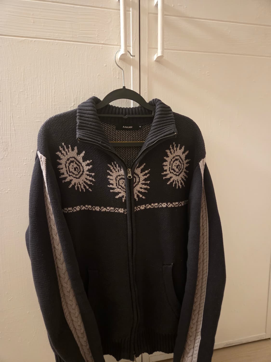 아캄 니트 집업 상품이미지4