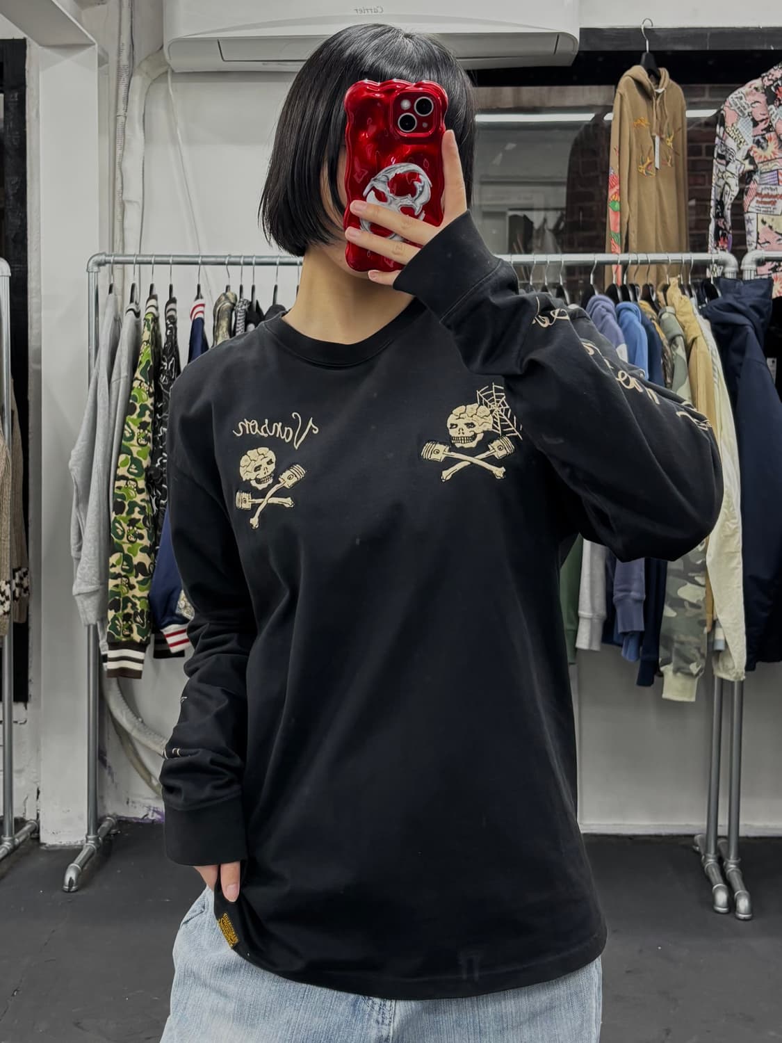 밴슨 레더 스컬 사이드 로고 롱슬리브 상품이미지4